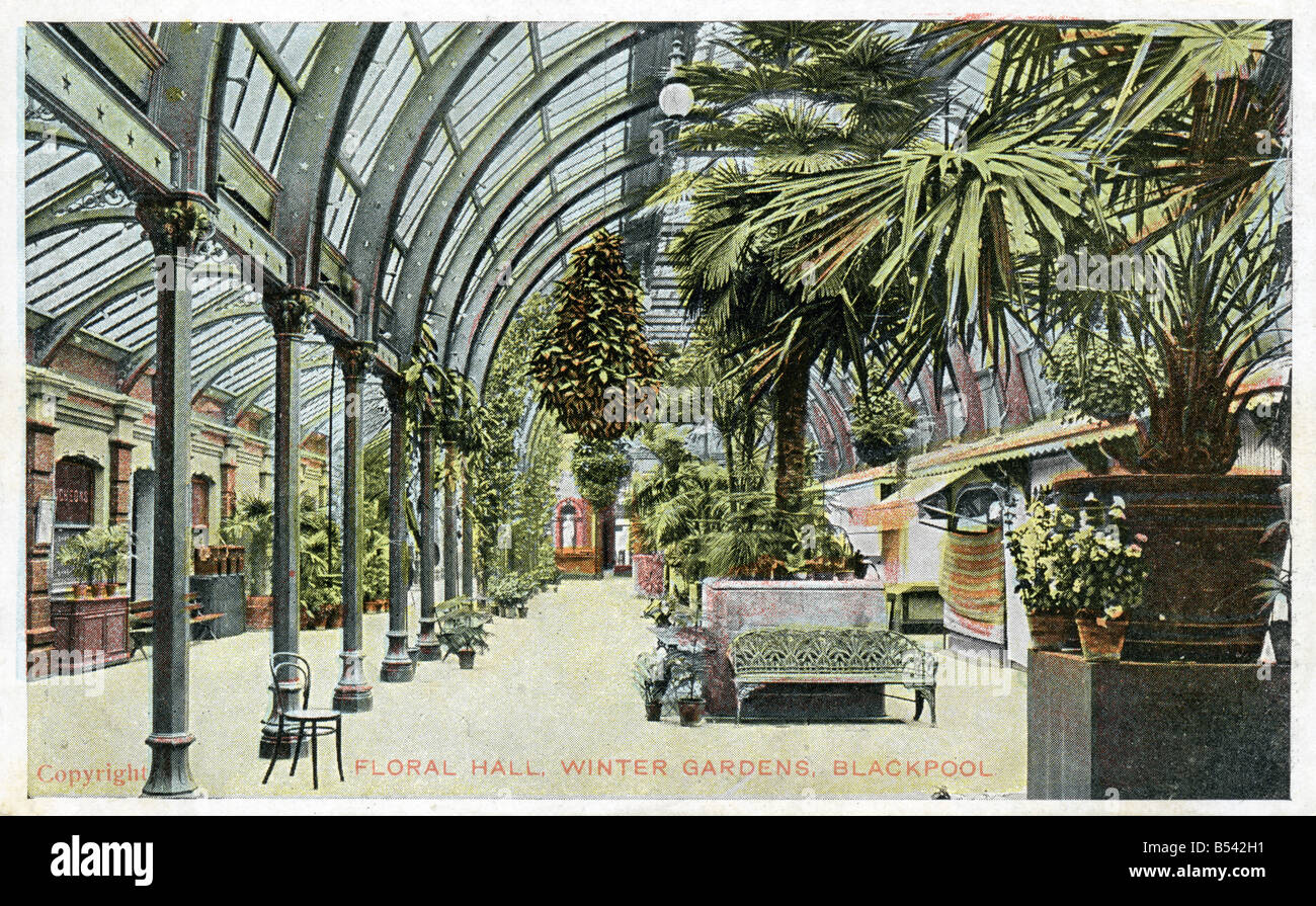 Vecchio vintage seaside cartolina di Floral Hall Winter Gardens Blackpool solo uso editoriale Foto Stock