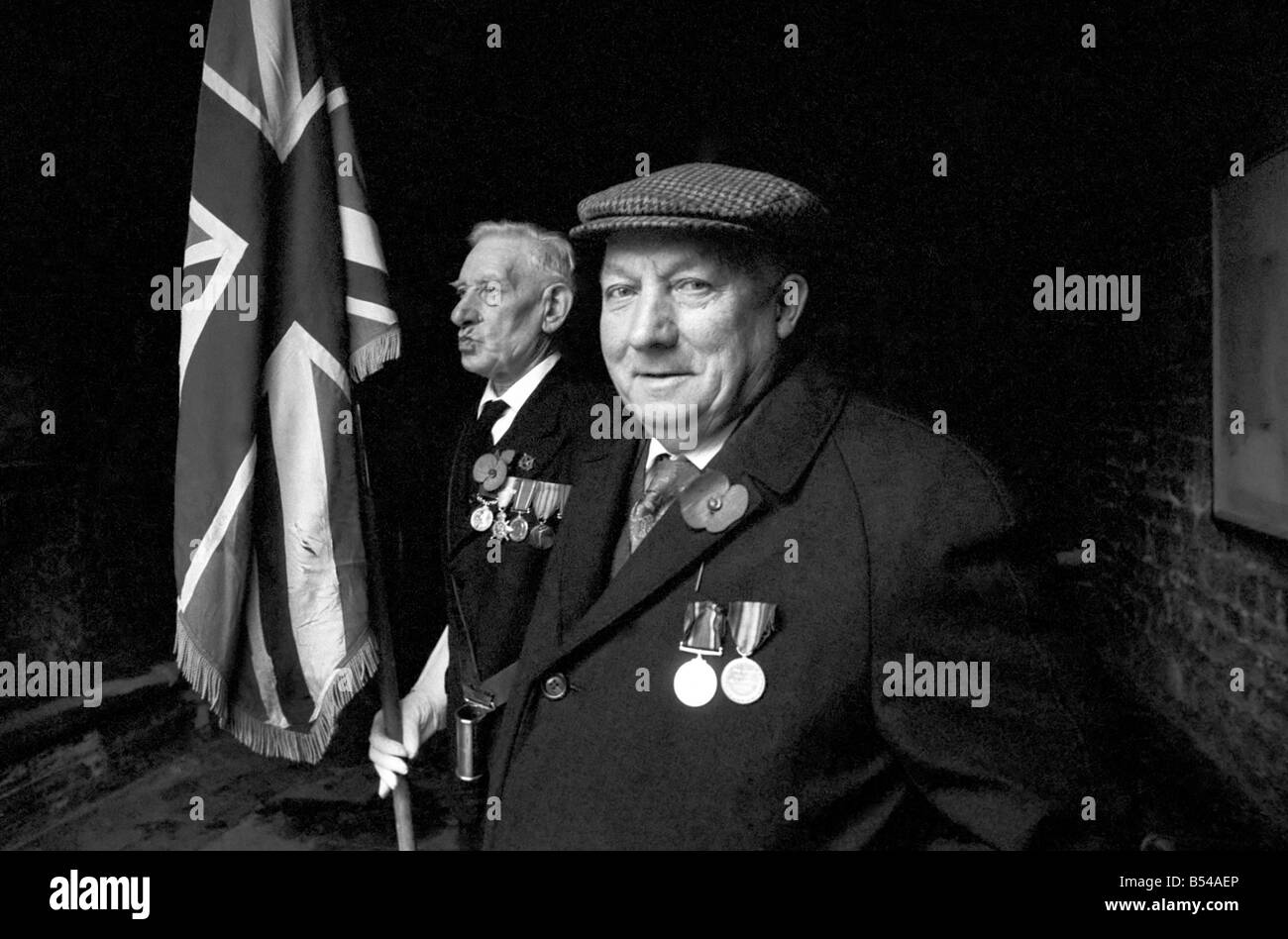 La prima guerra mondiale il veterano Fred Lamyman, il disertore che non è mai stato, indossava un medaglie in stoviglie rosse Giorno del Ricordo di servizio. ;Nov. 1 Foto Stock