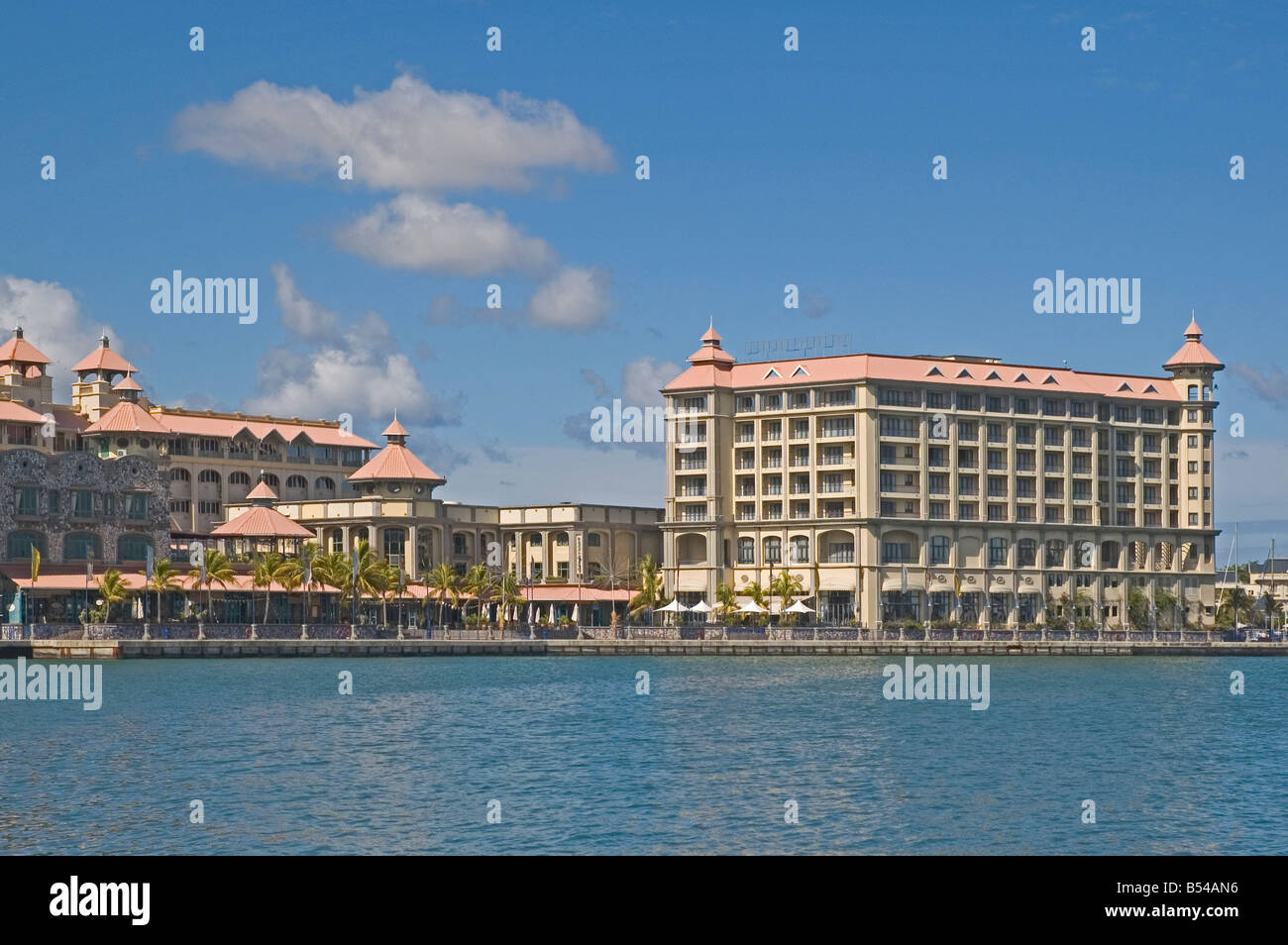 Oceano Indiano MAURITIUS Port Louis vista del Caudan Waterfront complesso in porto Foto Stock