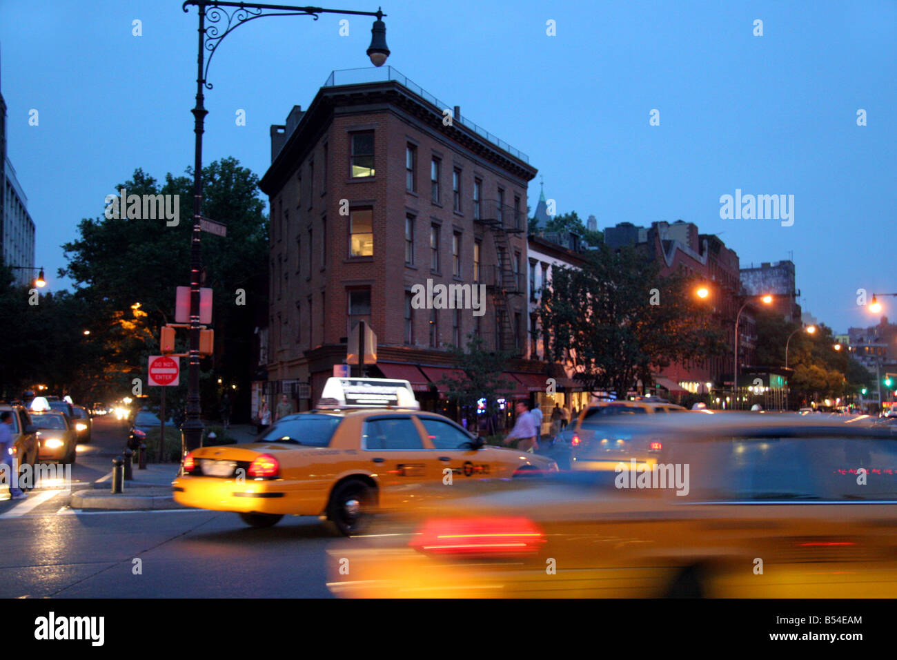 New York giallo taxi a Greenwich Village Manhattan Foto Stock
