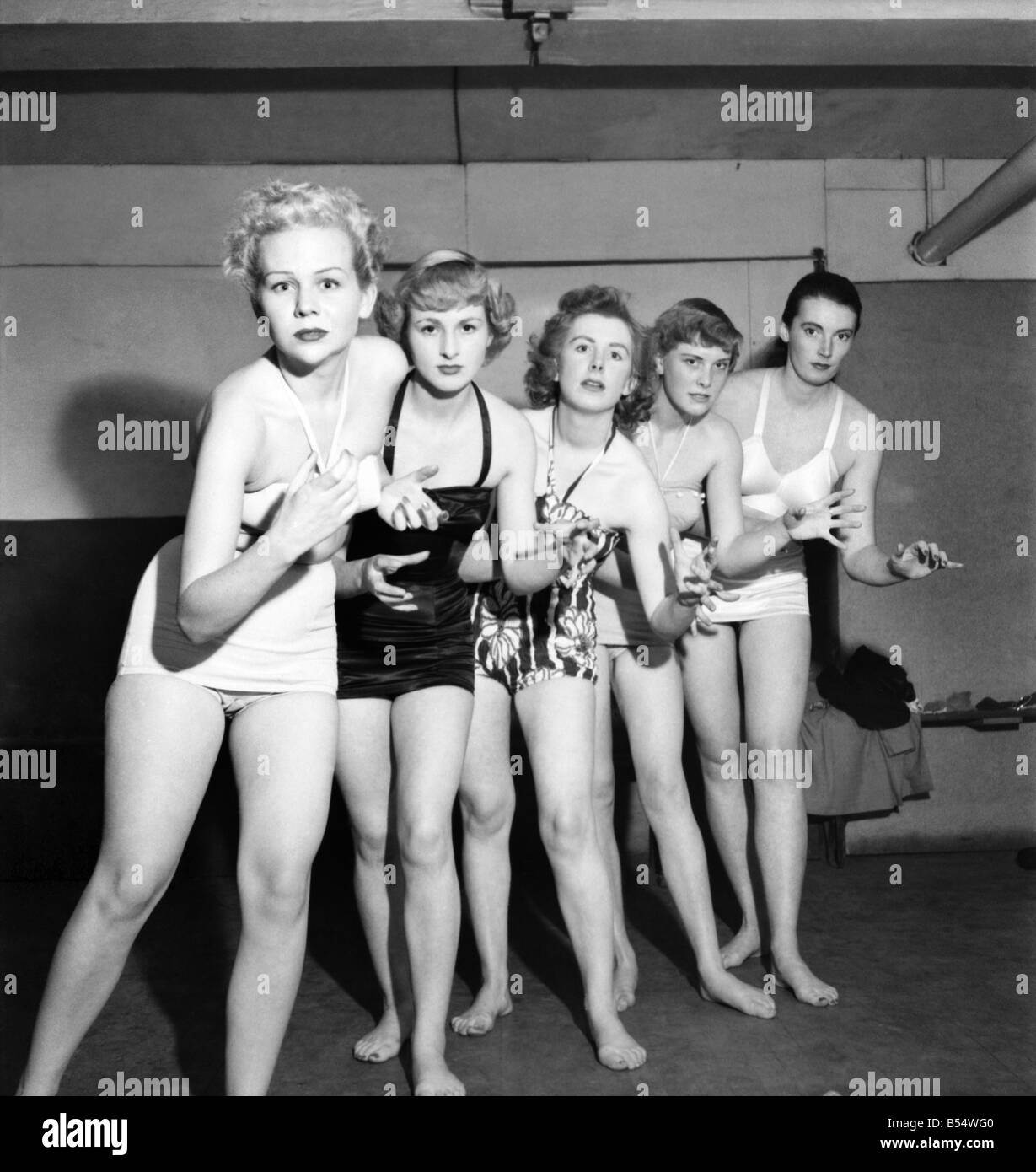 Donne lottatori. Novembre 1953 D-6703 Foto Stock