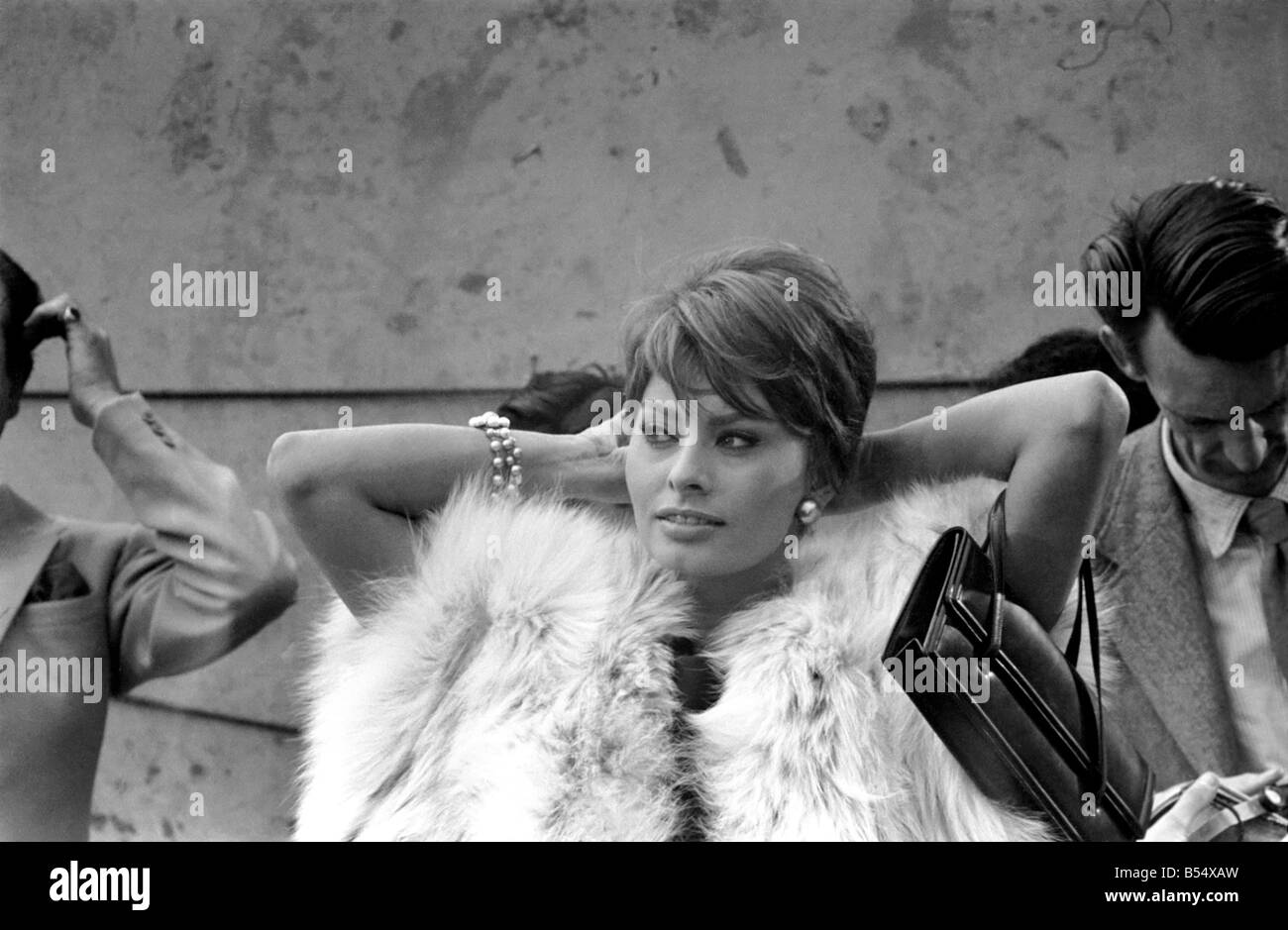 Sophia Loren riprese "Millionairess' a London Bridge. Giugno 1960 M4468-026 Foto Stock