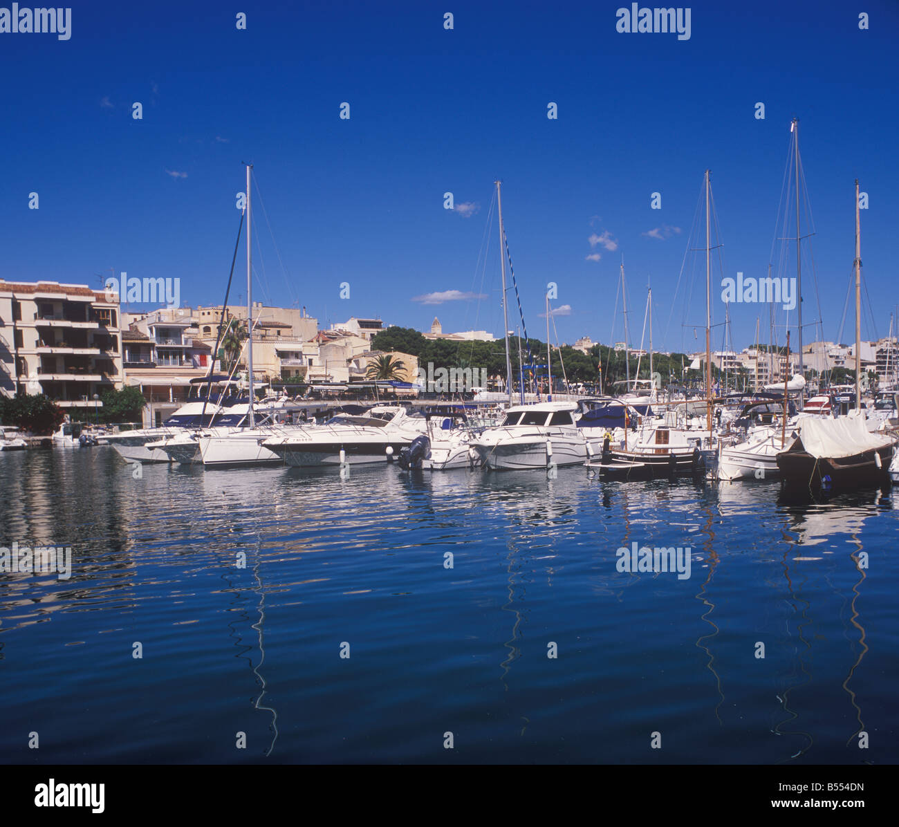 In scena a Porto Cristo marina Costa Est Maiorca Isole Baleari Spagna 5 Ottobre 2008 Foto Stock