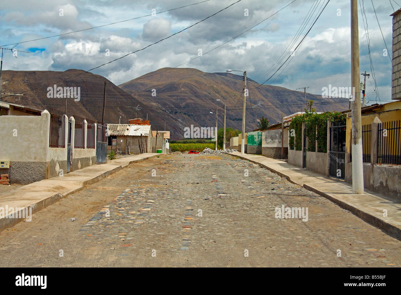 La città di Salinas, sulla Panamerican Highway, a nord di Quito, Ecuador Foto Stock