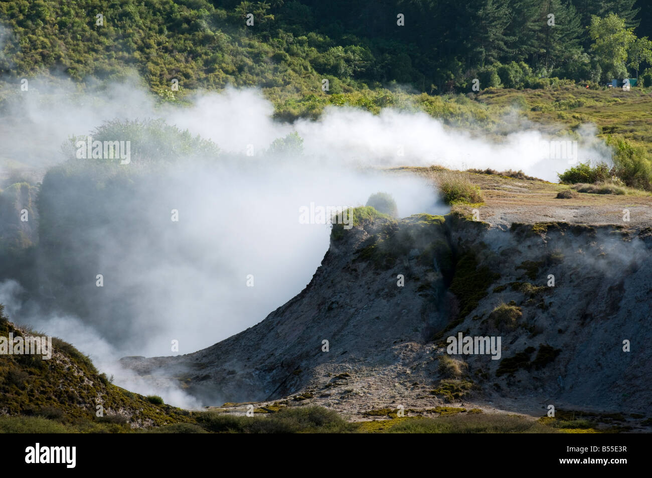 I crateri della luna area geotermale vicino a Taupo, Isola del nord, Nuova Zelanda Foto Stock