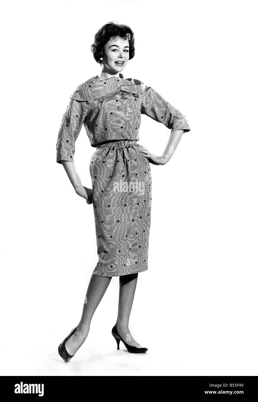 Jackie Jackson indossa un abito modellato con prua. Luglio 1960 P009012 Foto Stock