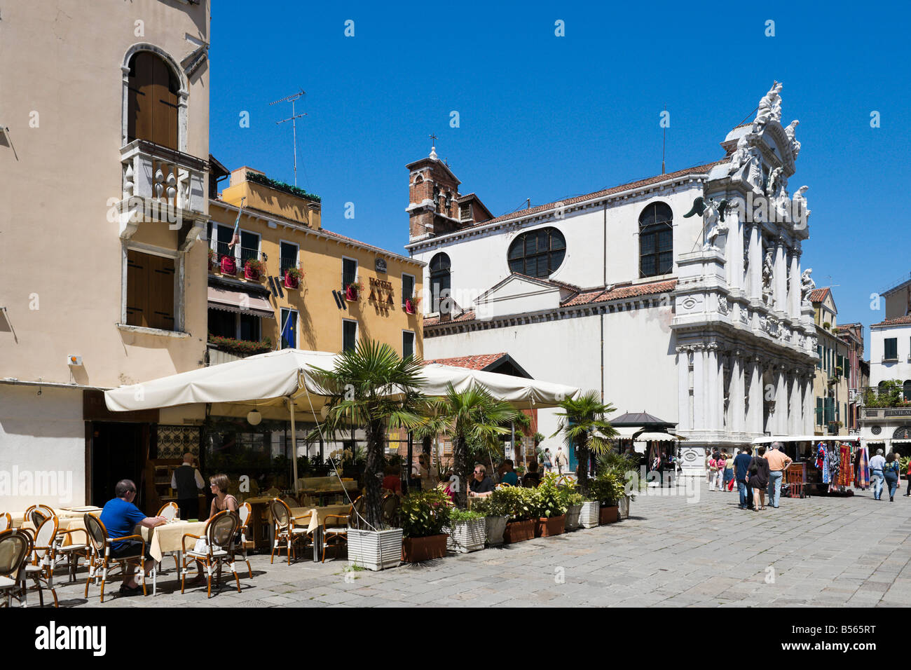 Ristorante in Campo Santa Maria Zobenigo o del Giglio nel quartiere di San Marco, Venezia, Veneto, Italia Foto Stock