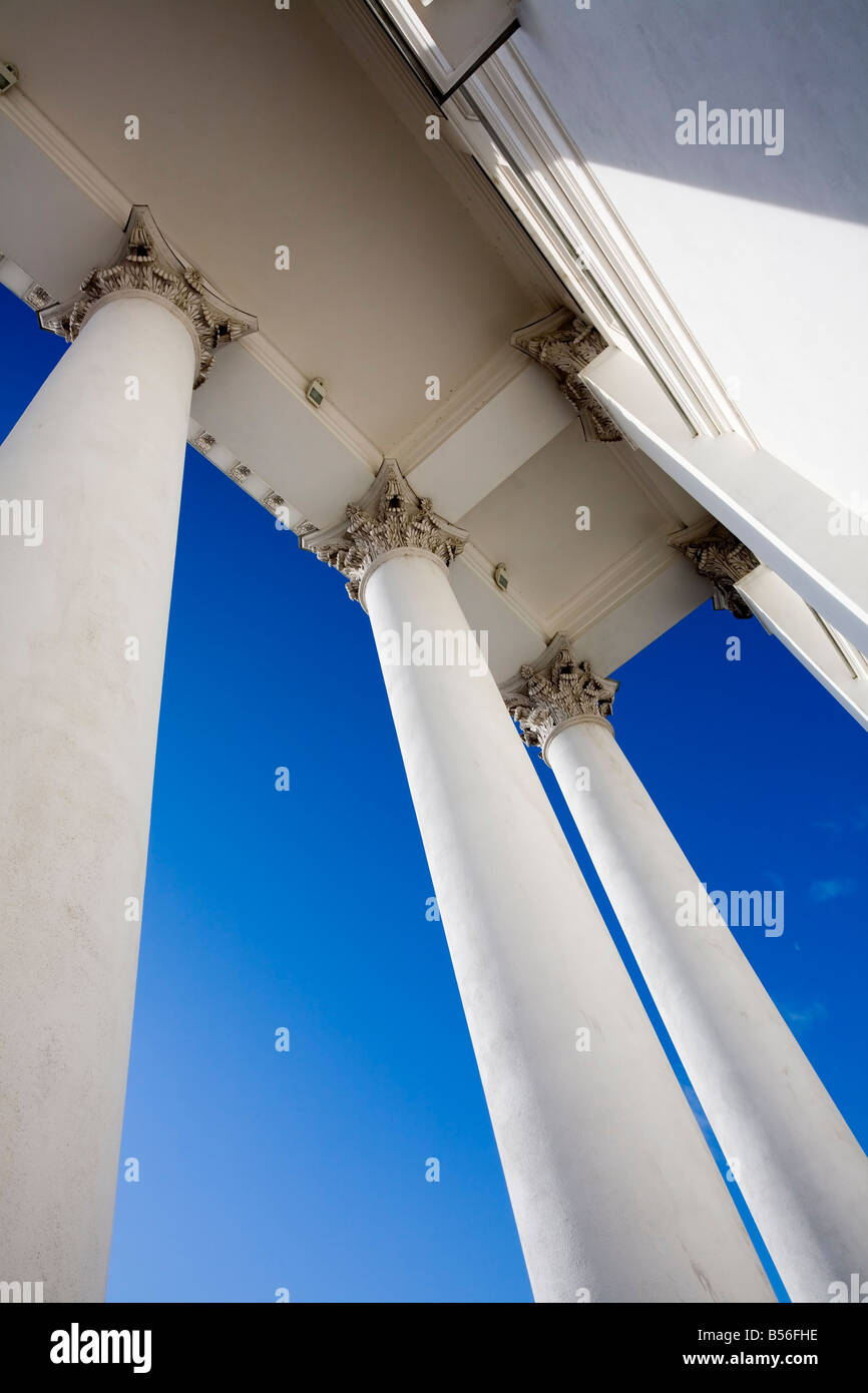 Colonne bianche della Cattedrale Tuomiokirkko Helsinki Finlandia Foto Stock