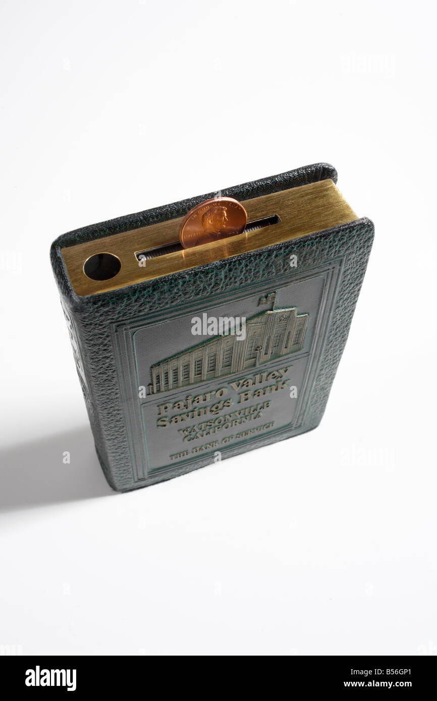 Vintage anni sessanta Pajaro Valley Savings Bank Libro di parsimonia coin bank Foto Stock