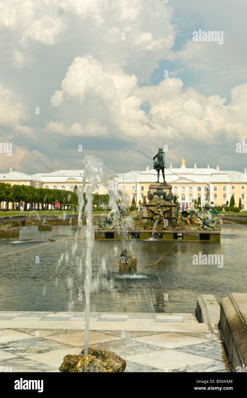 Fauntains a Peterhof Palace Foto Stock