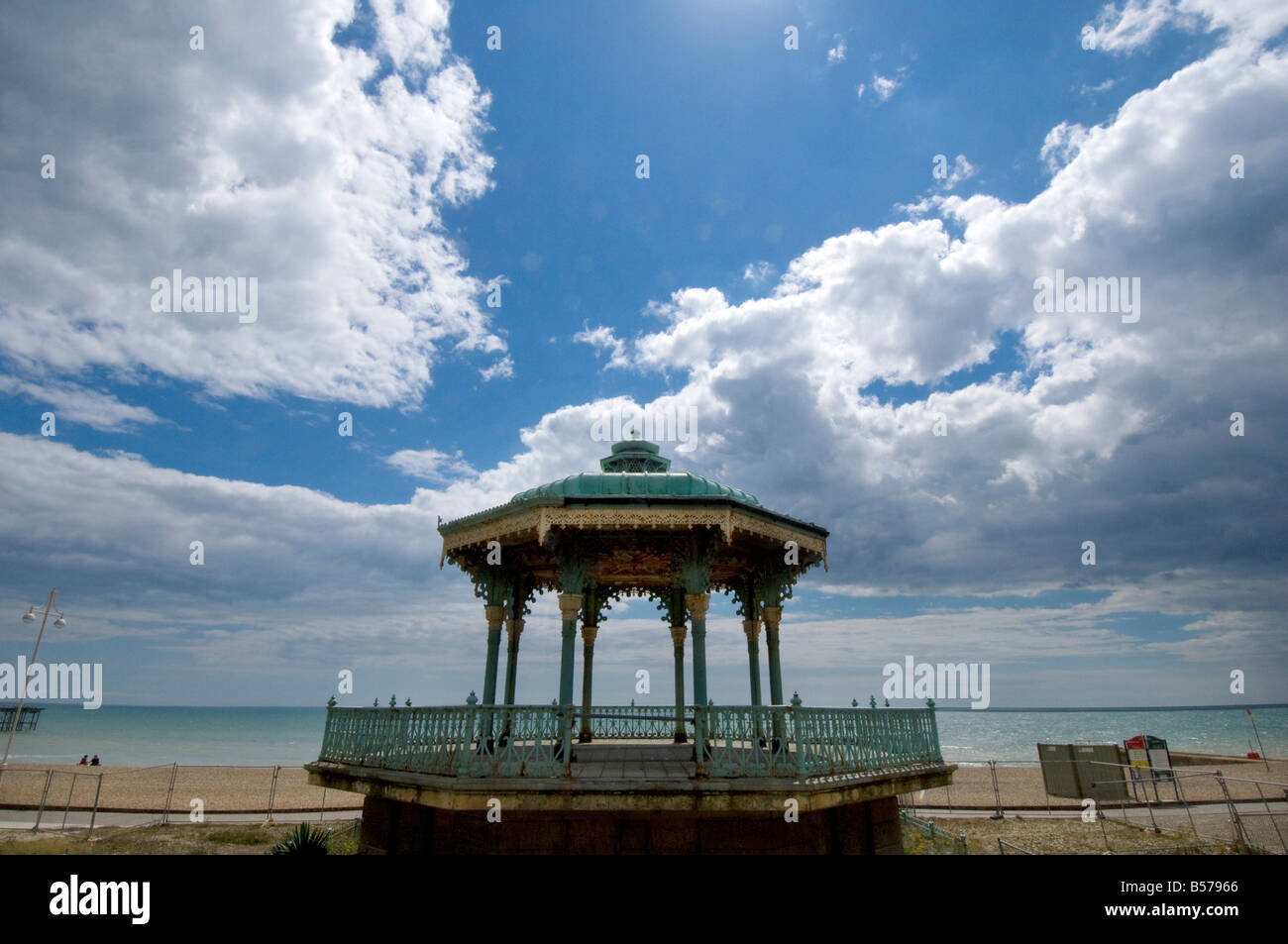 Il Victorian bandstand sul lungomare di Brighton e Hove lungomare East Sussex Foto Stock