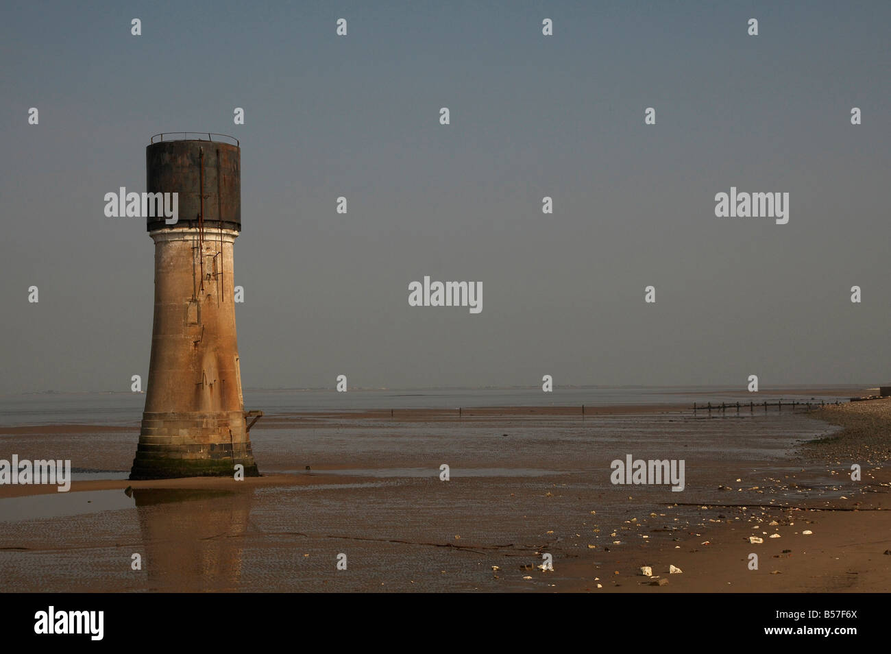 Spurn Low Light House a disprezzare il punto sulla East Riding of Yorkshire coast Foto Stock
