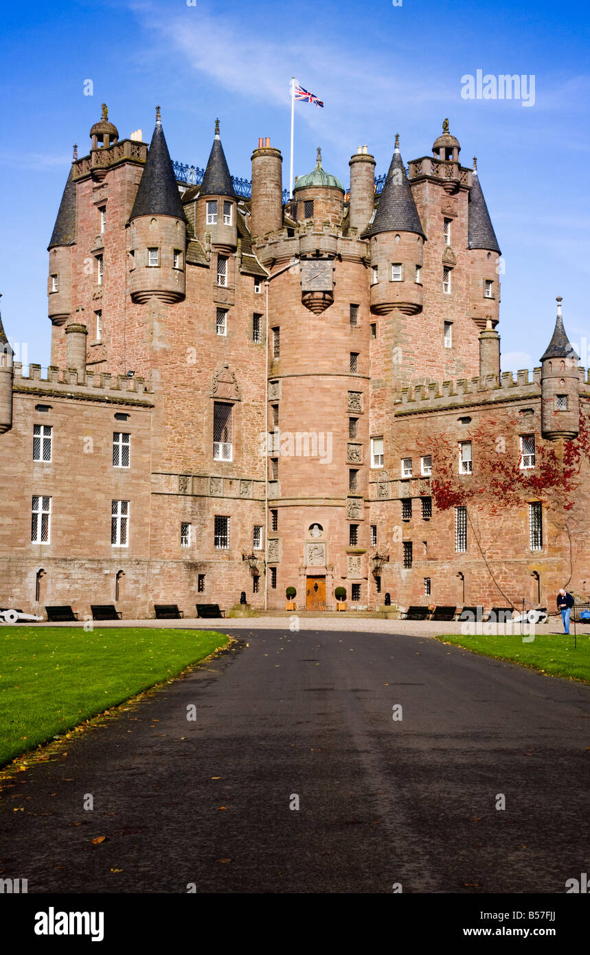 Glamis Castle la storica sede della Bowes famiglia Lyons, Angus, Scozia. Foto Stock
