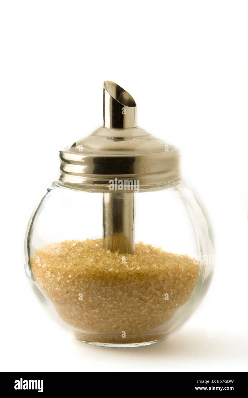 Dosatore zucchero riempite con lo zucchero di canna cubi Foto stock - Alamy