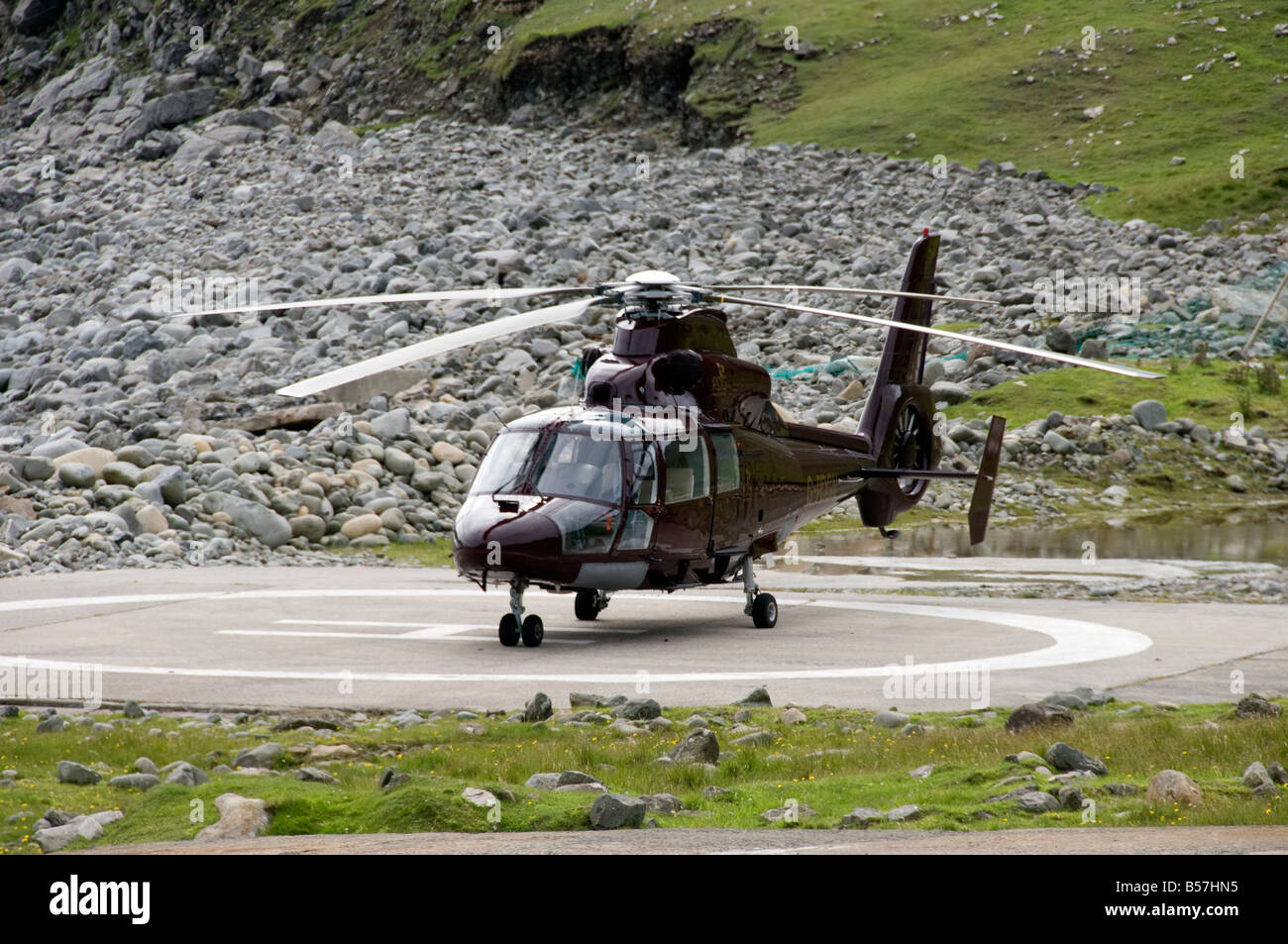 St Kilda elisuperficie con PDG Dauphin elicottero ancora di salvezza Foto Stock