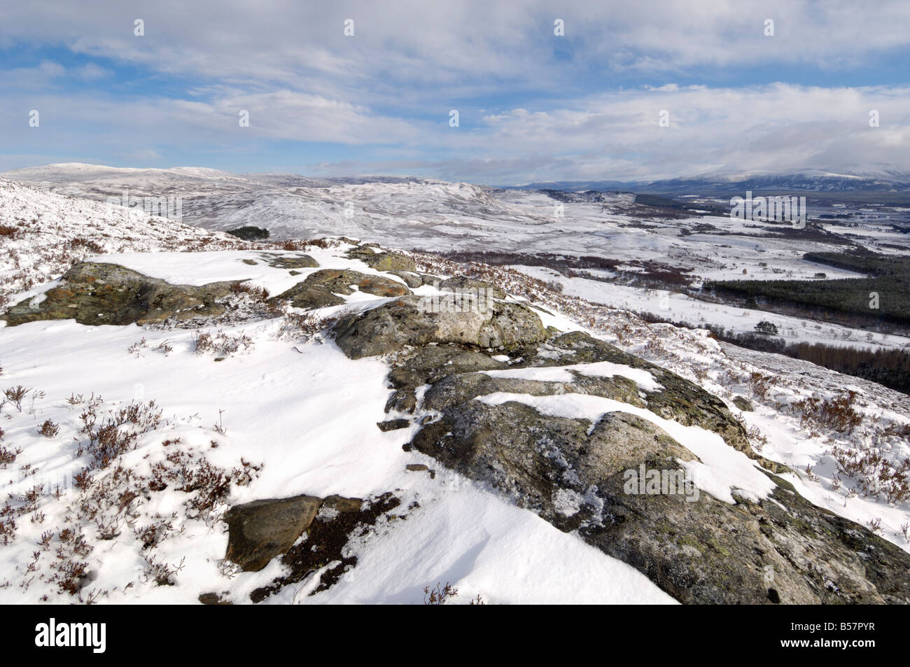 Spey Valley in inverno, dal Creag Bheag, vicino a Kingussie, Highlands, Scotland, Regno Unito, Europa Foto Stock