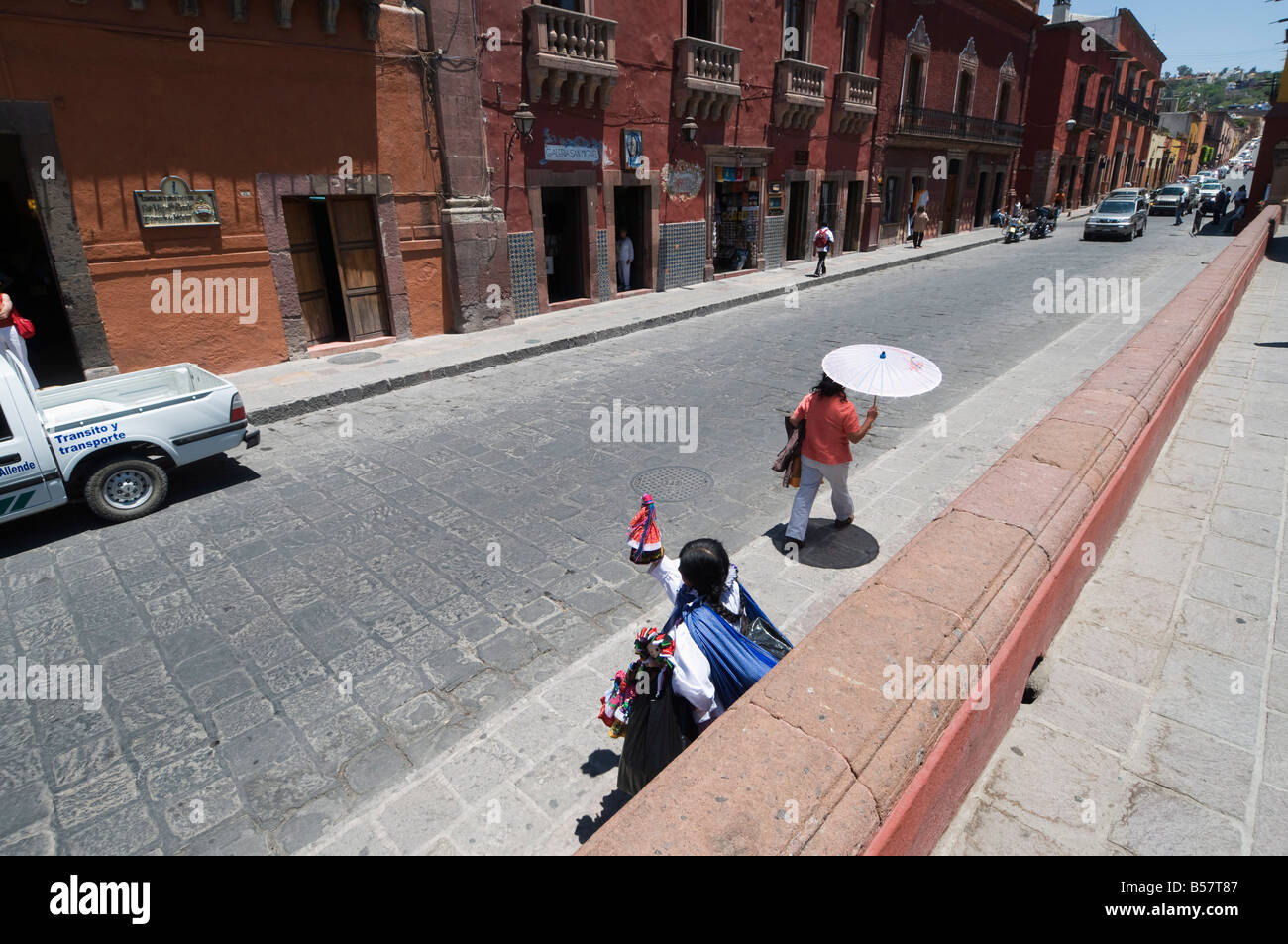 Scena di strada, San Miguel De Allende (San Miguel), stato di Guanajuato, Messico, America del Nord Foto Stock