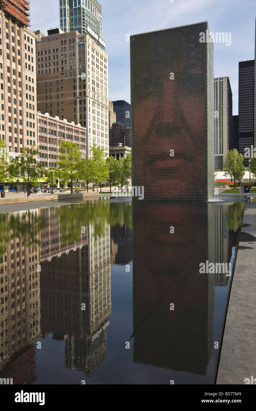 La corona della fontana, il Millennium Park di Chicago, Illinois, Stati Uniti d'America, America del Nord Foto Stock