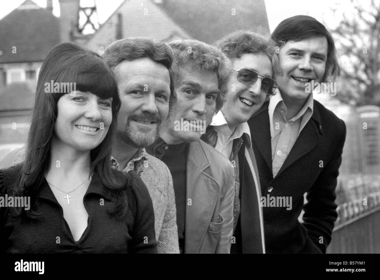 Rock and Roll funzione. Da sinistra a destra Shirley Douglas, Chas McDevin, Tommy Bruce, Carl Simmons, e Marty Wilde. Gennaio 1975 Foto Stock