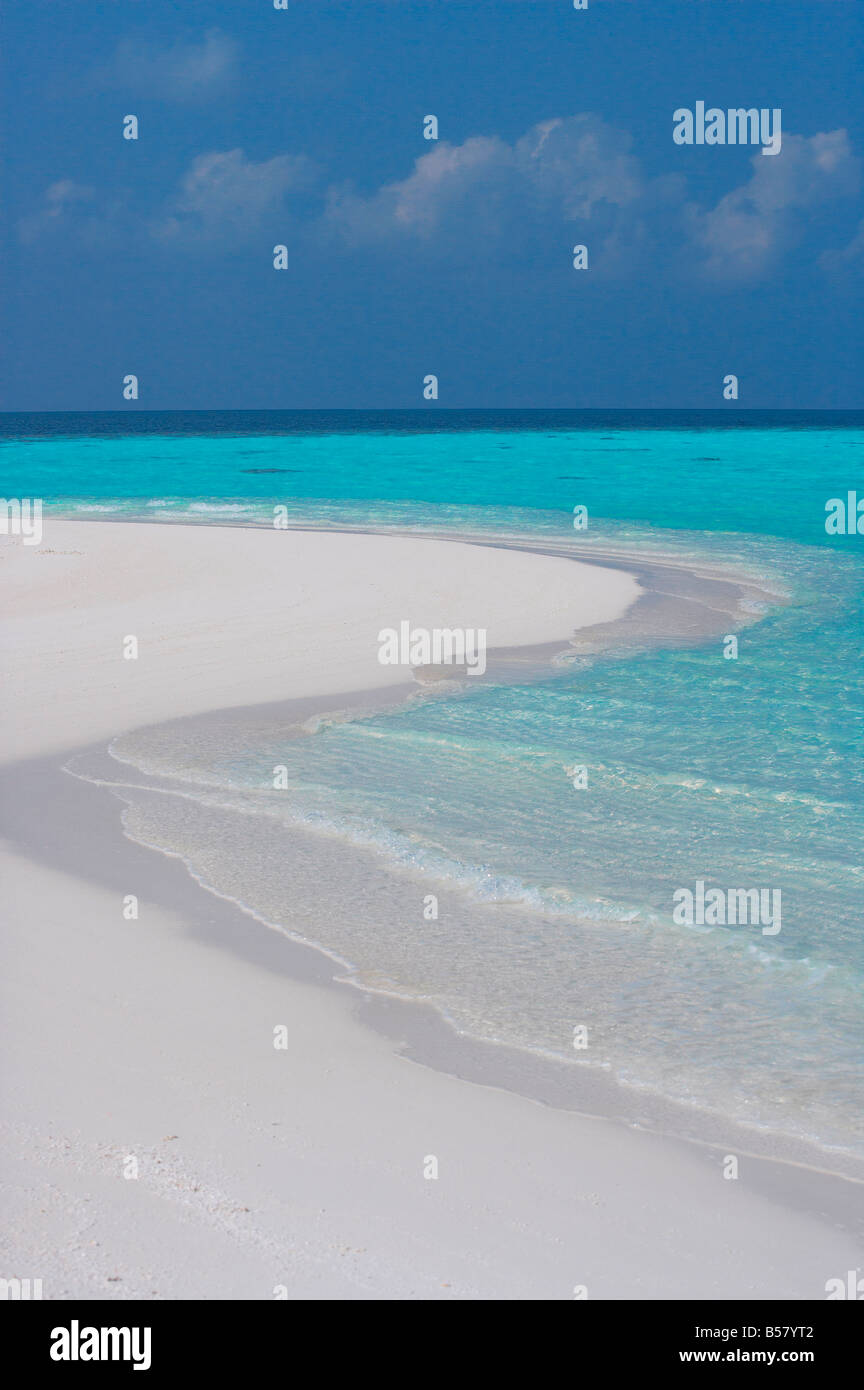 Vuoto spiaggia sabbiosa, Maldive, Oceano Indiano, Asia Foto Stock