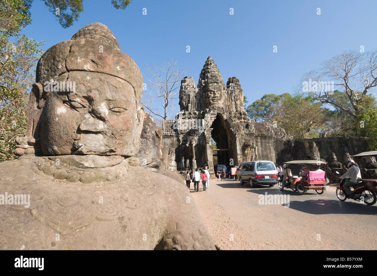 Cancello Sud entrata di Angkor Thom, Angkor, Sito Patrimonio Mondiale dell'UNESCO, Siem Reap, Cambogia, Indocina, Asia sud-orientale, Asia Foto Stock