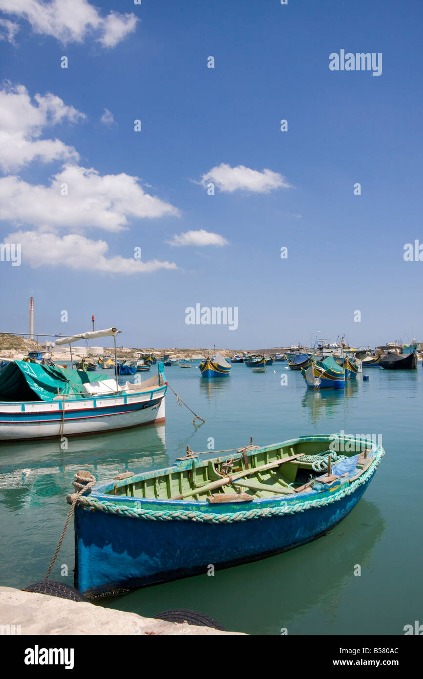 Tradizionali barche colorate, Marsaxlokk, Malta, Mediterraneo, Europa Foto Stock