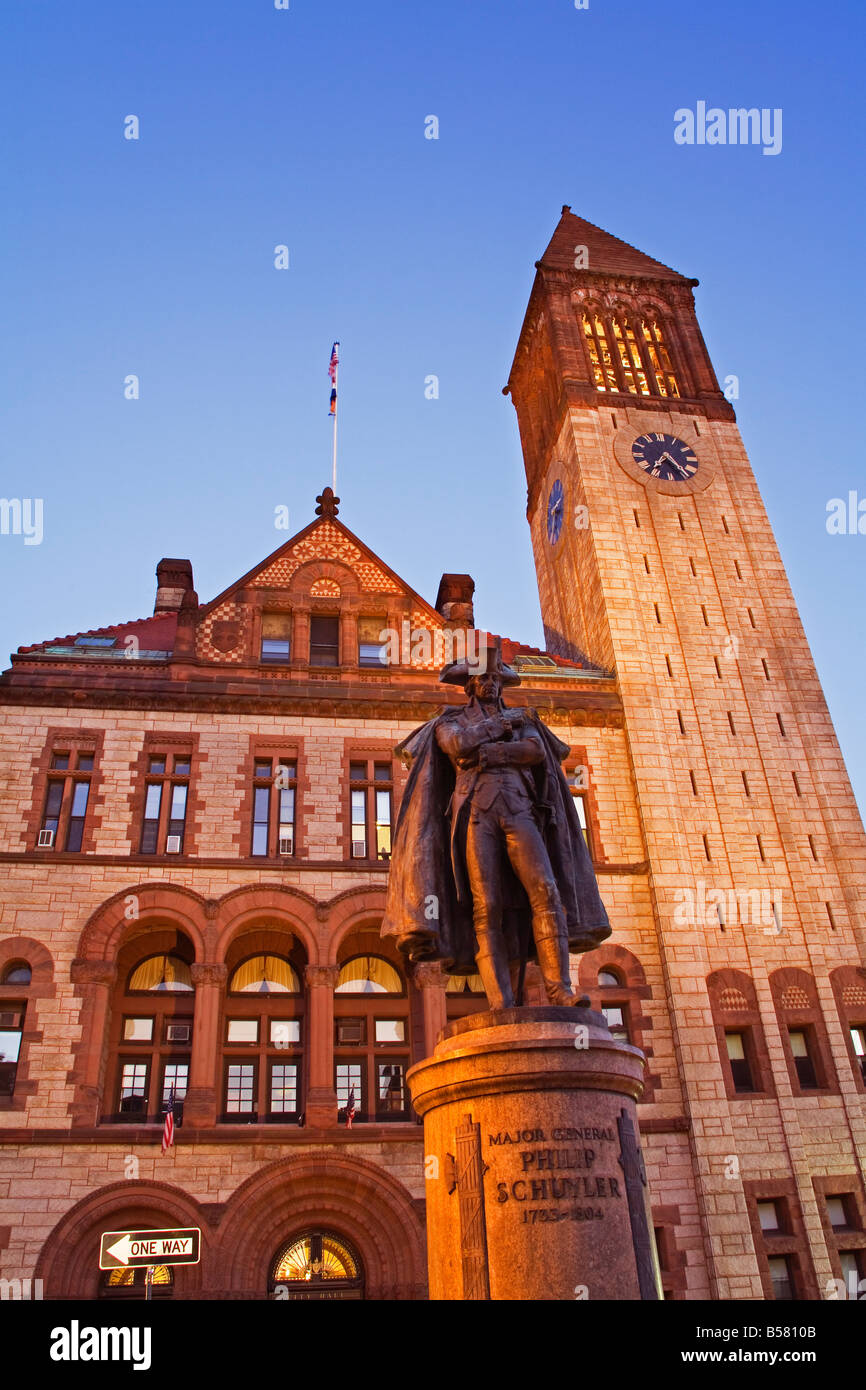 Il maggiore generale Philip Schuyler statua, Albany City Hall, nello Stato di New York, Stati Uniti d'America, America del Nord Foto Stock