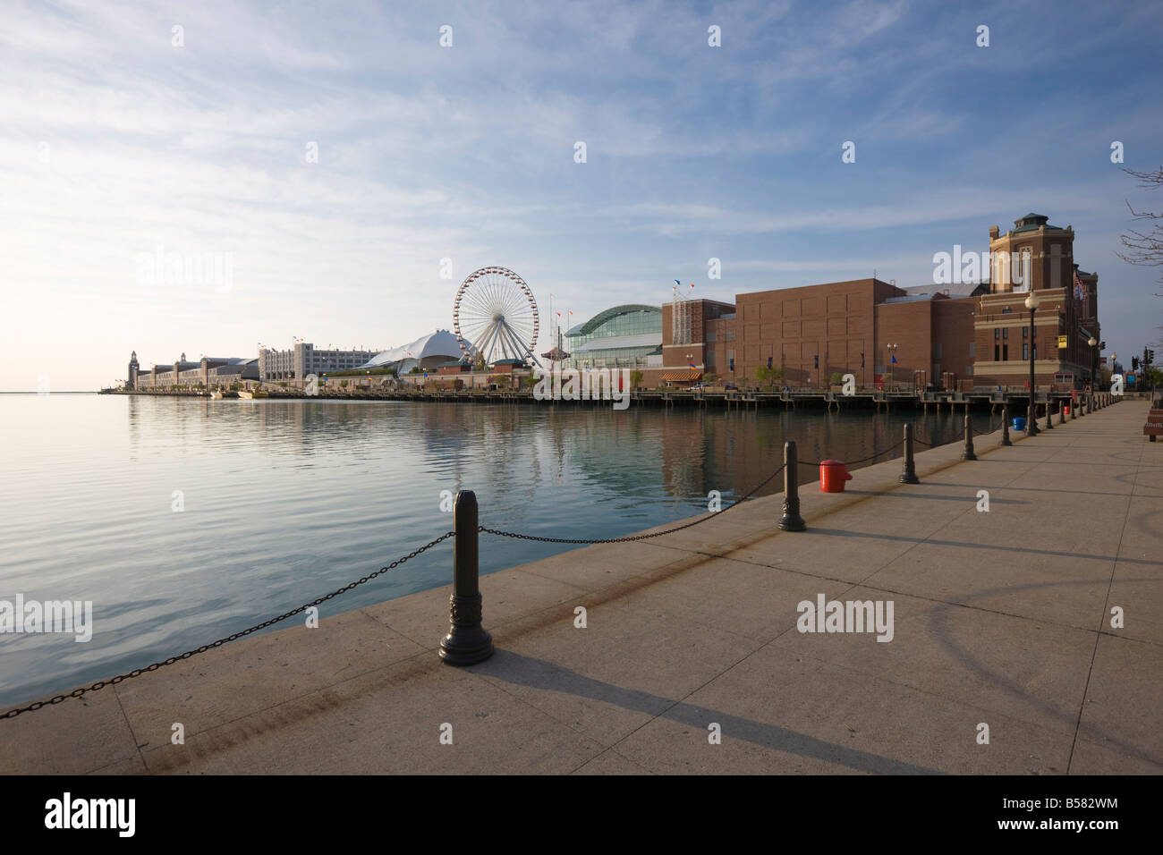 Il Navy Pier, il lago Michigan, Chicago, Illinois, Stati Uniti d'America, America del Nord Foto Stock