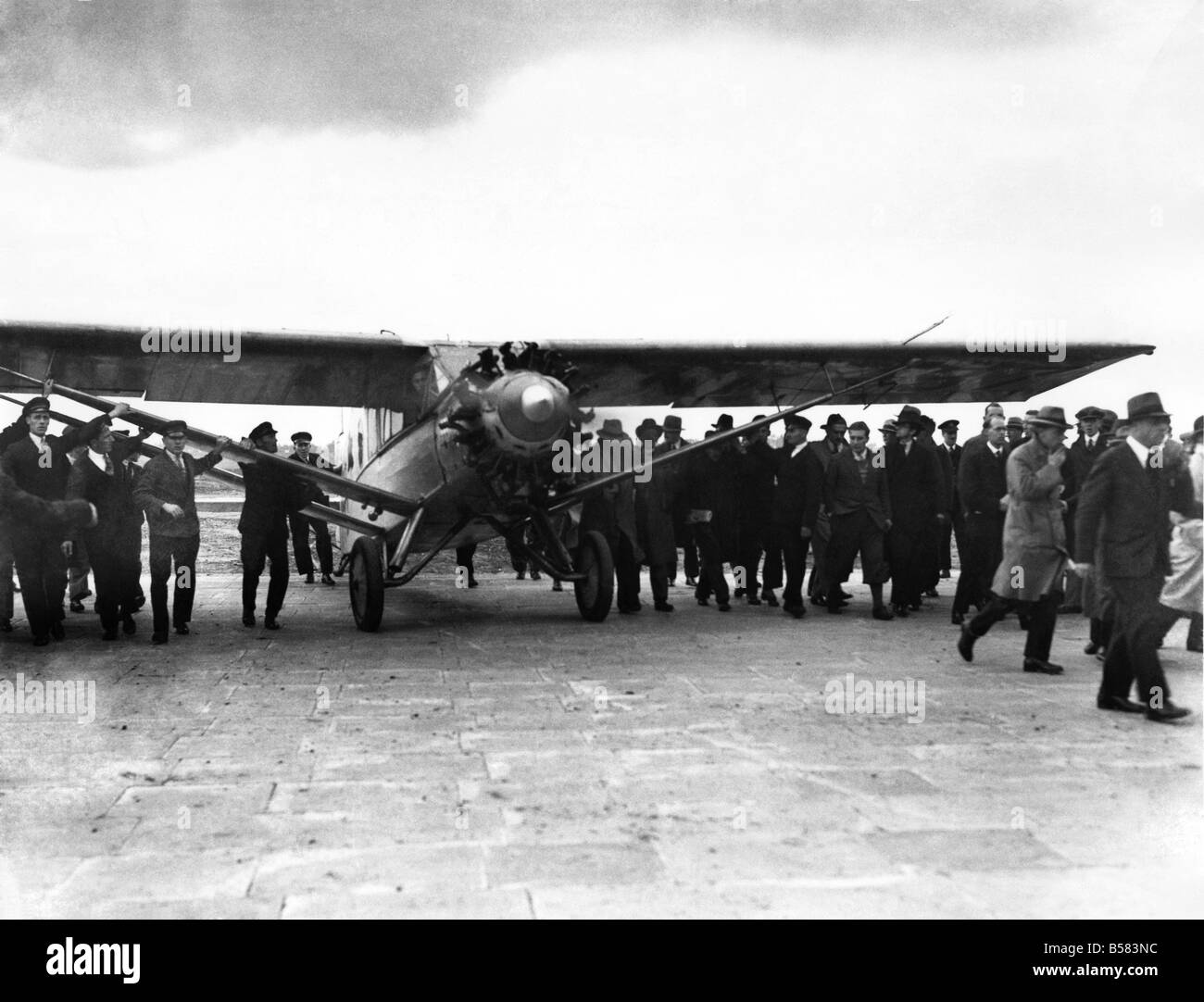 Atlantic volantini a Croydon. Ottobre 1930 P003984 Foto Stock