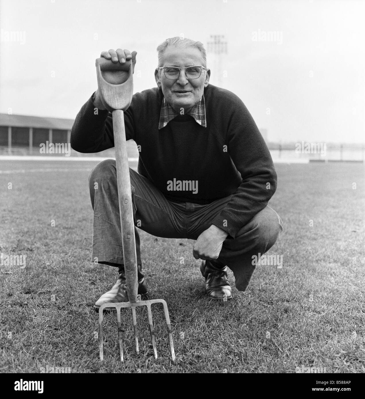 Il vecchio uomo/Motivi uomo/umorismo. Gennaio 1975 75-00466-003 Foto Stock