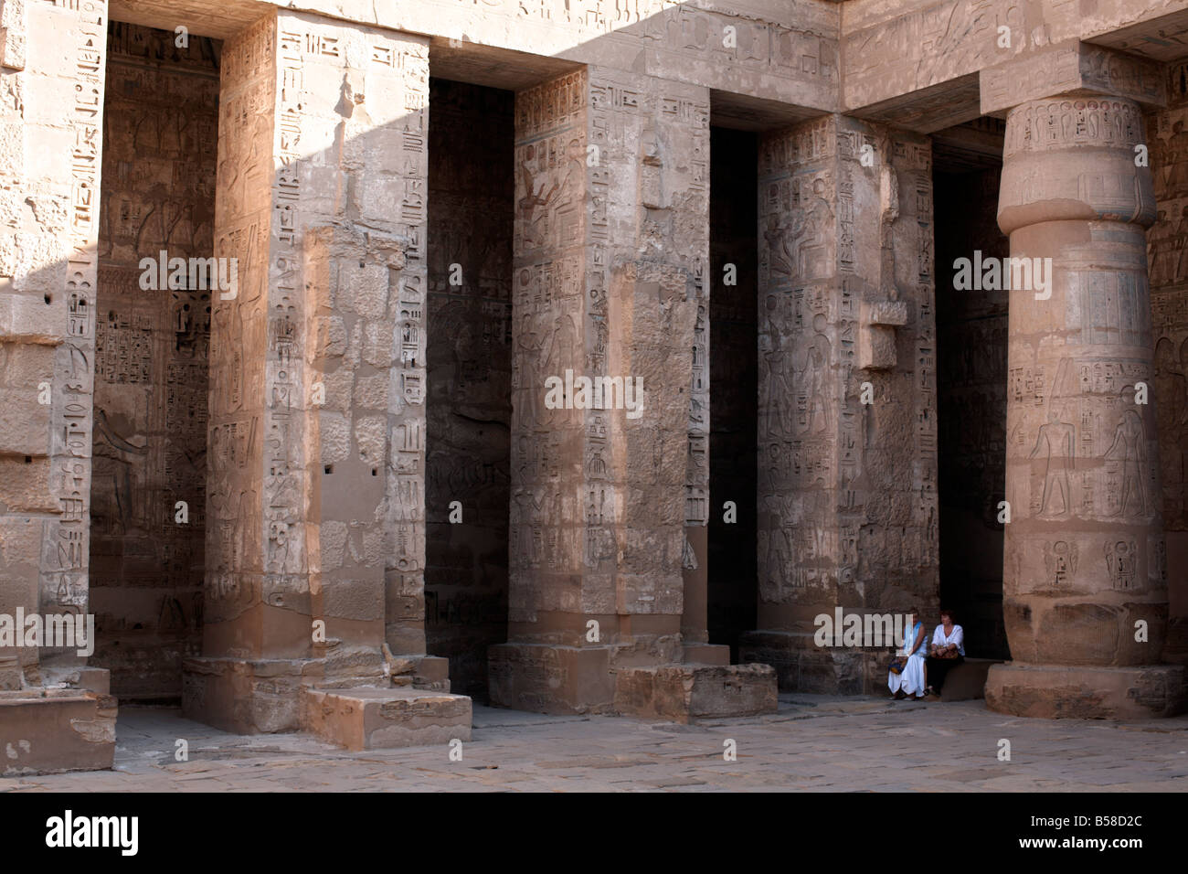 Complesso del tempio di Medinet Habu, Tebe, Sito Patrimonio Mondiale dell'UNESCO, Egitto, Africa Settentrionale, Africa Foto Stock