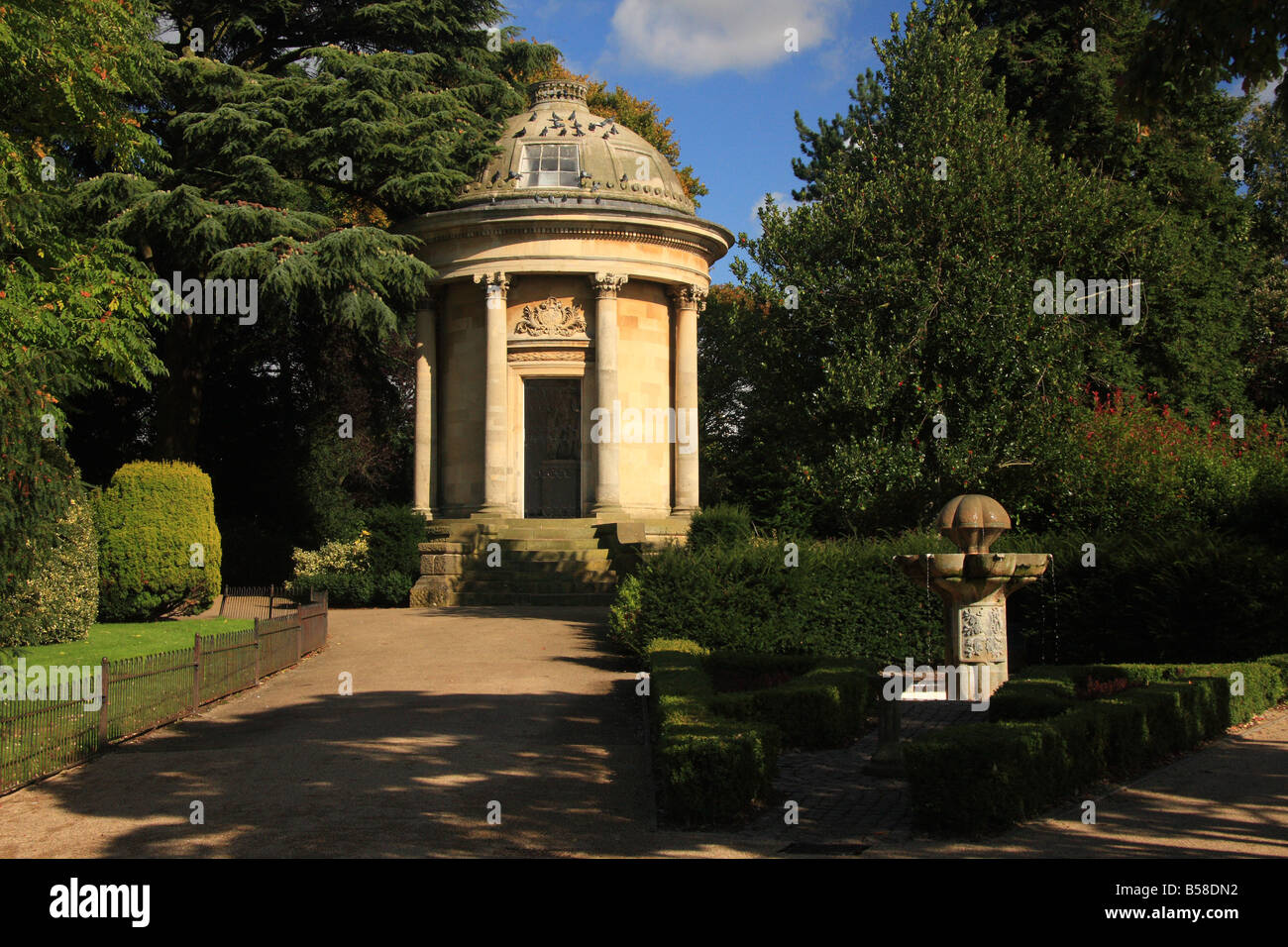 Il Memorial Jephson in Jephson Gardens,Royal Leamington Spa Warwickshire, Regno Unito Foto Stock