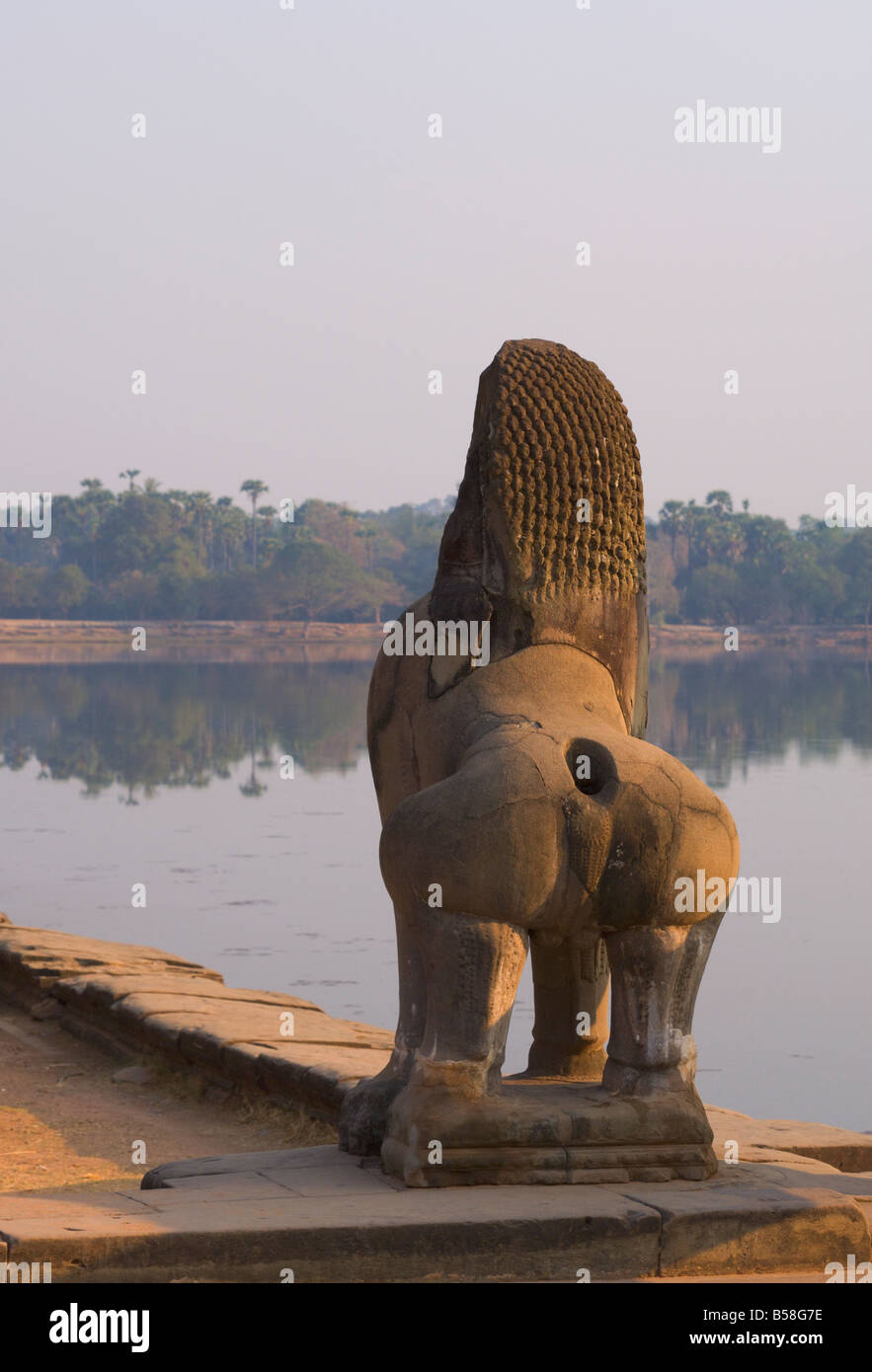 Statua di Lion, Angkor Wat, Angkor, Sito Patrimonio Mondiale dell'UNESCO, Siem Reap, Cambogia, Indocina, sud-est asiatico Foto Stock