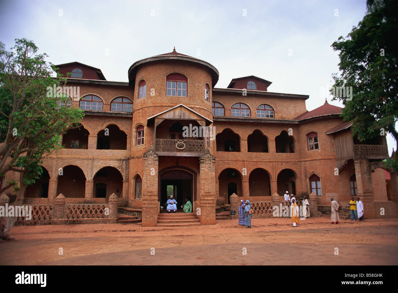 Palazzo del Sultano come egli detiene corte, Foumban, Western Cameroun, Africa occidentale, Africa Foto Stock