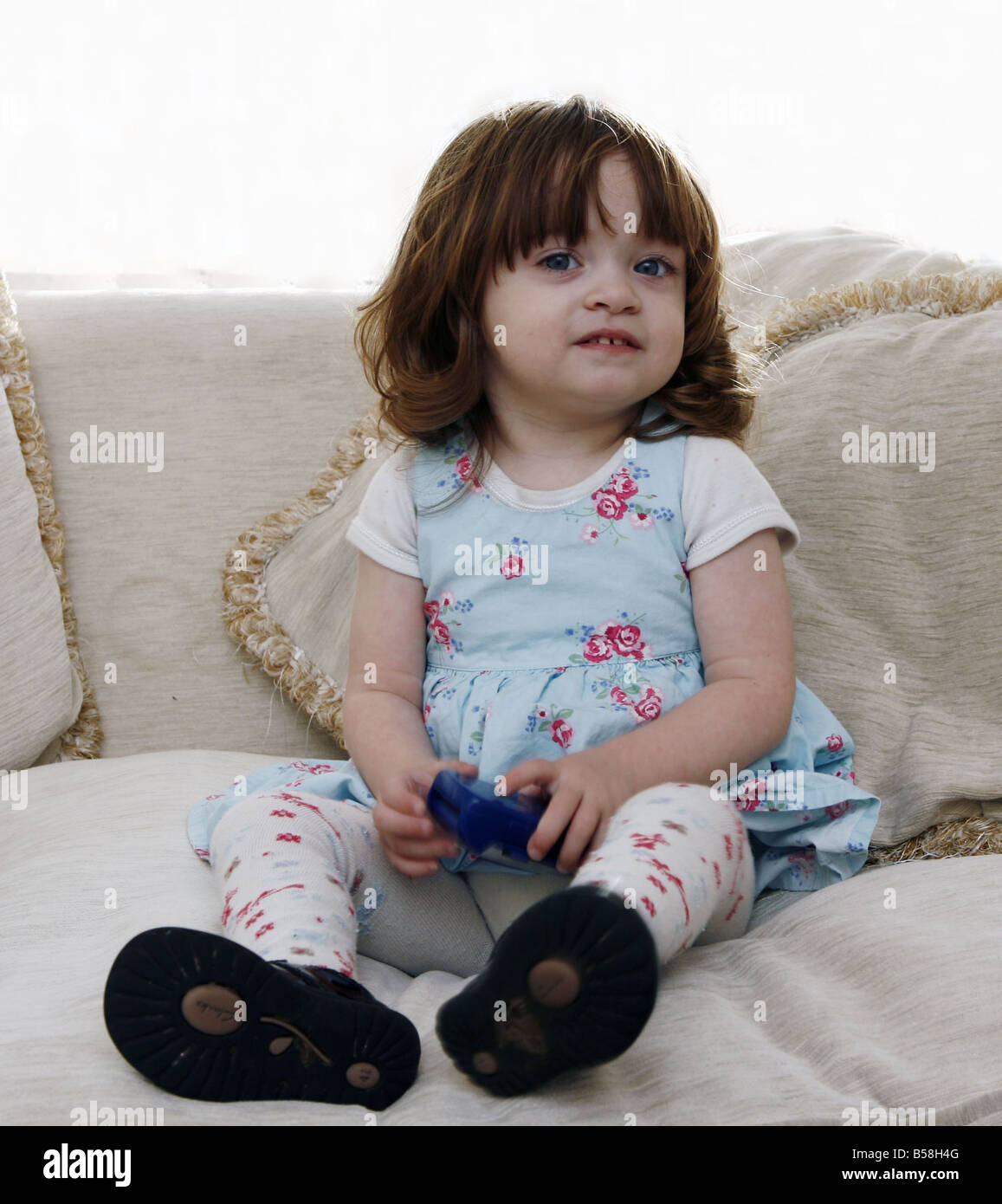 Louise e Simon Williams figlia Katie chi ha bisogno di un trapianto di cuore perché lei era con dilatata miopatia cardiaco Simon ha dato che ha scoperto la sua moglie Louise ha la stessa condizione e anche Katie s sorella gemella Lauren si prega di notare provato molto duro per ottenere foto di tutti loro insieme ma erano completamente incontrollabile e anche i genitori Foto Stock