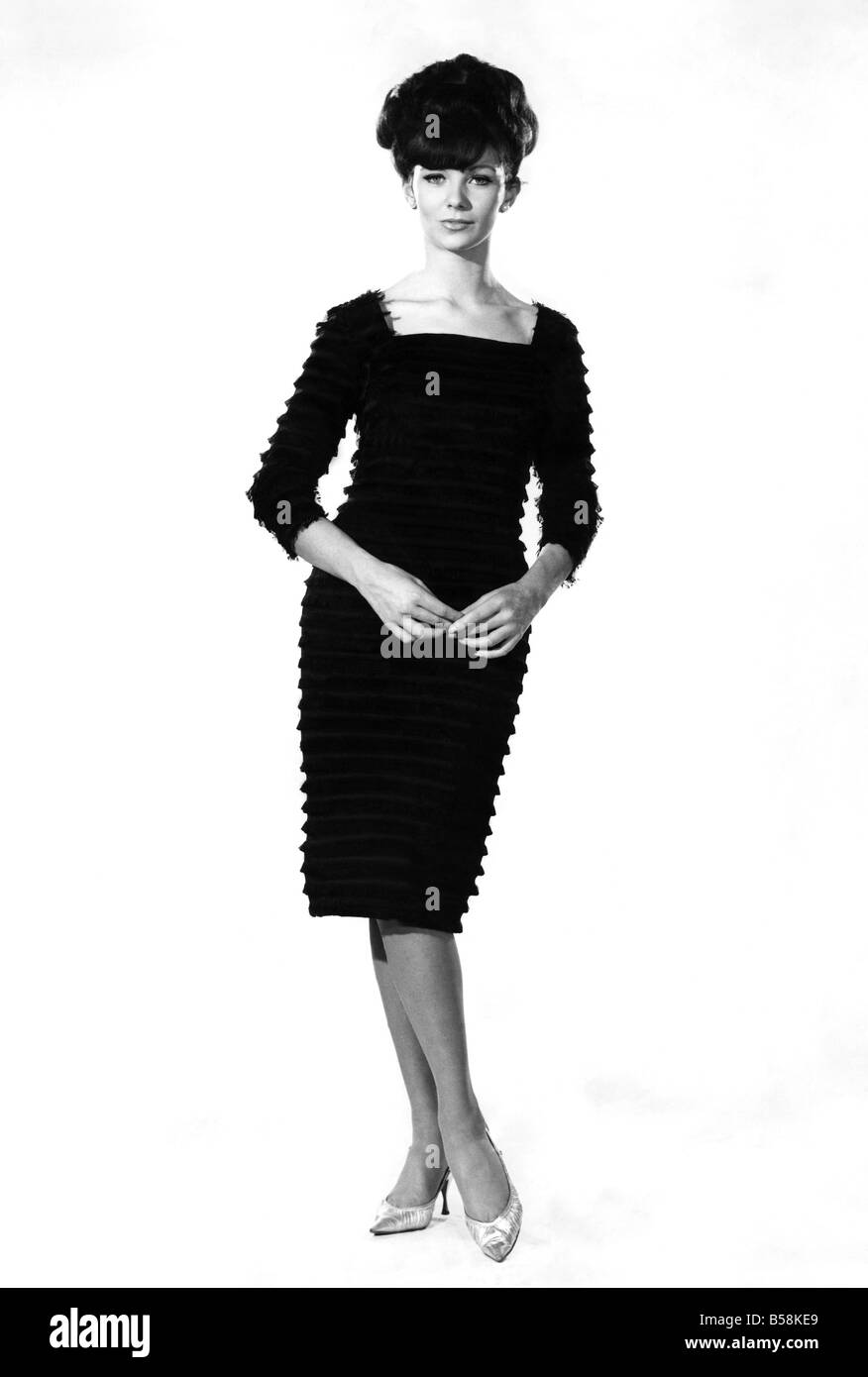 Sveglia Mode 1964: Meriel Weston. Gennaio 1964 P007612 Foto Stock