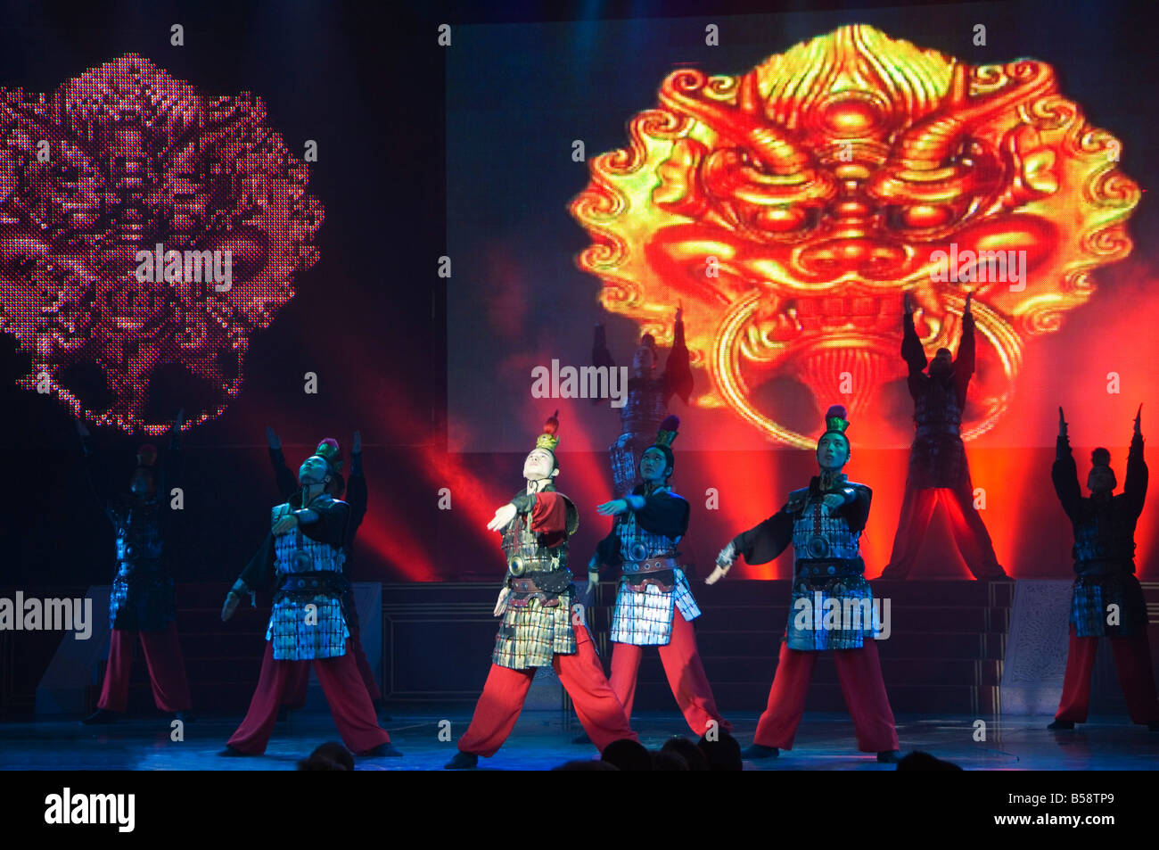 La Dinastia Tang di danza e musica spettacolo al Sunshine Grand Theatre, Citta' di Xian, Provincia di Shaanxi, Cina Foto Stock