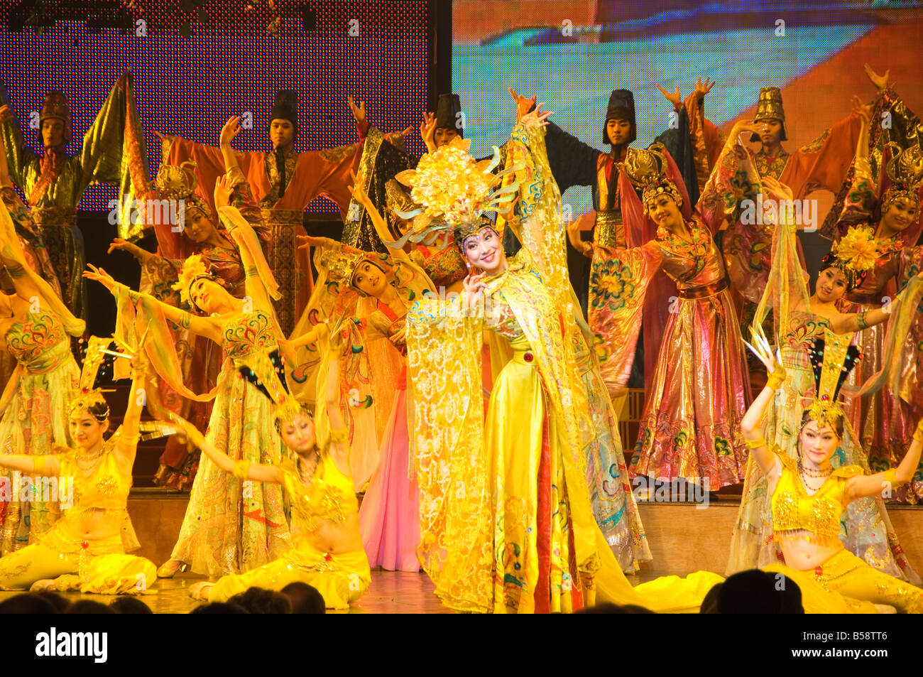La Dinastia Tang di danza e musica spettacolo al Sunshine Grand Theatre, Citta' di Xian, Provincia di Shaanxi, Cina Foto Stock