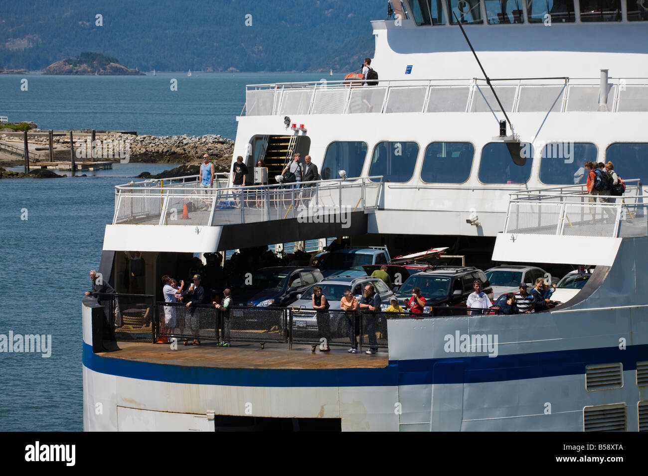 BC Ferries barca regina di Cowichan proveniente da Horshoe Bay dock, British Columbia, Canada Foto Stock