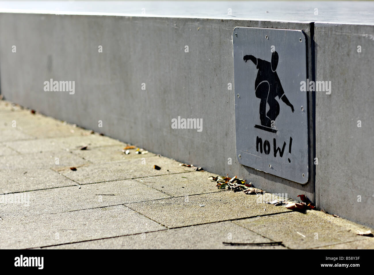 Skateboard non consentita, con qualche aggiunta Foto Stock