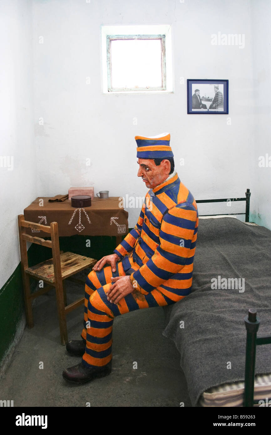 Ushuaia usato per essere una colonia penale il carcere ospita oggi un museo in Argentina l uomo nella cella Foto Stock