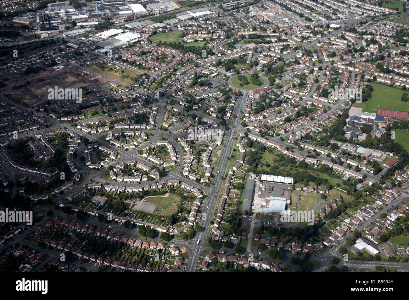 Vista aerea a nord-ovest di case suburbane 1° 2° 3° Avenue Bushbury Wolverhampton WV10 Inghilterra REGNO UNITO alto livello obliqua Foto Stock