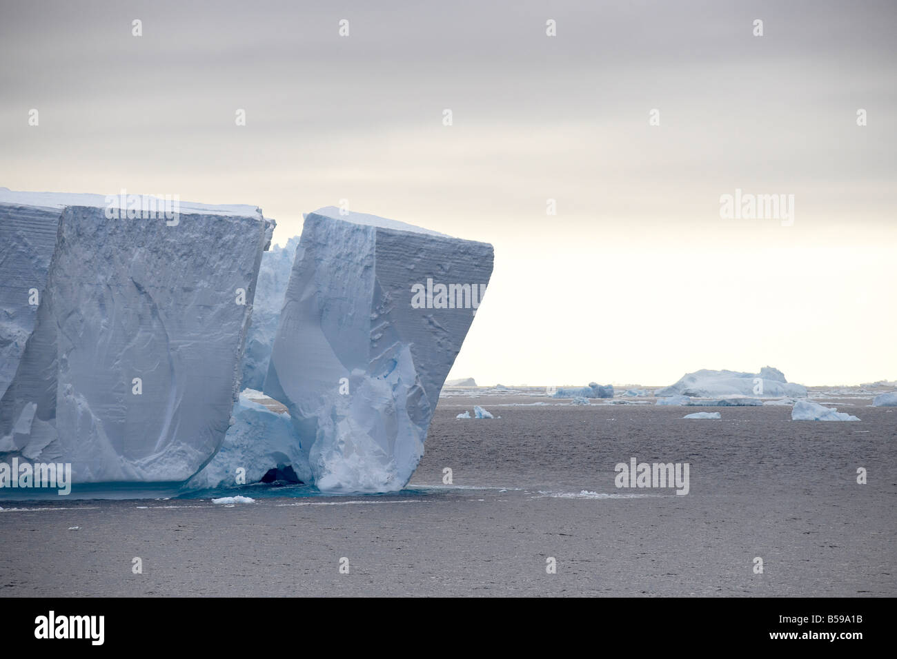 Iceberg tabulari, Penisola Antartica, Antartide, regioni polari Foto Stock