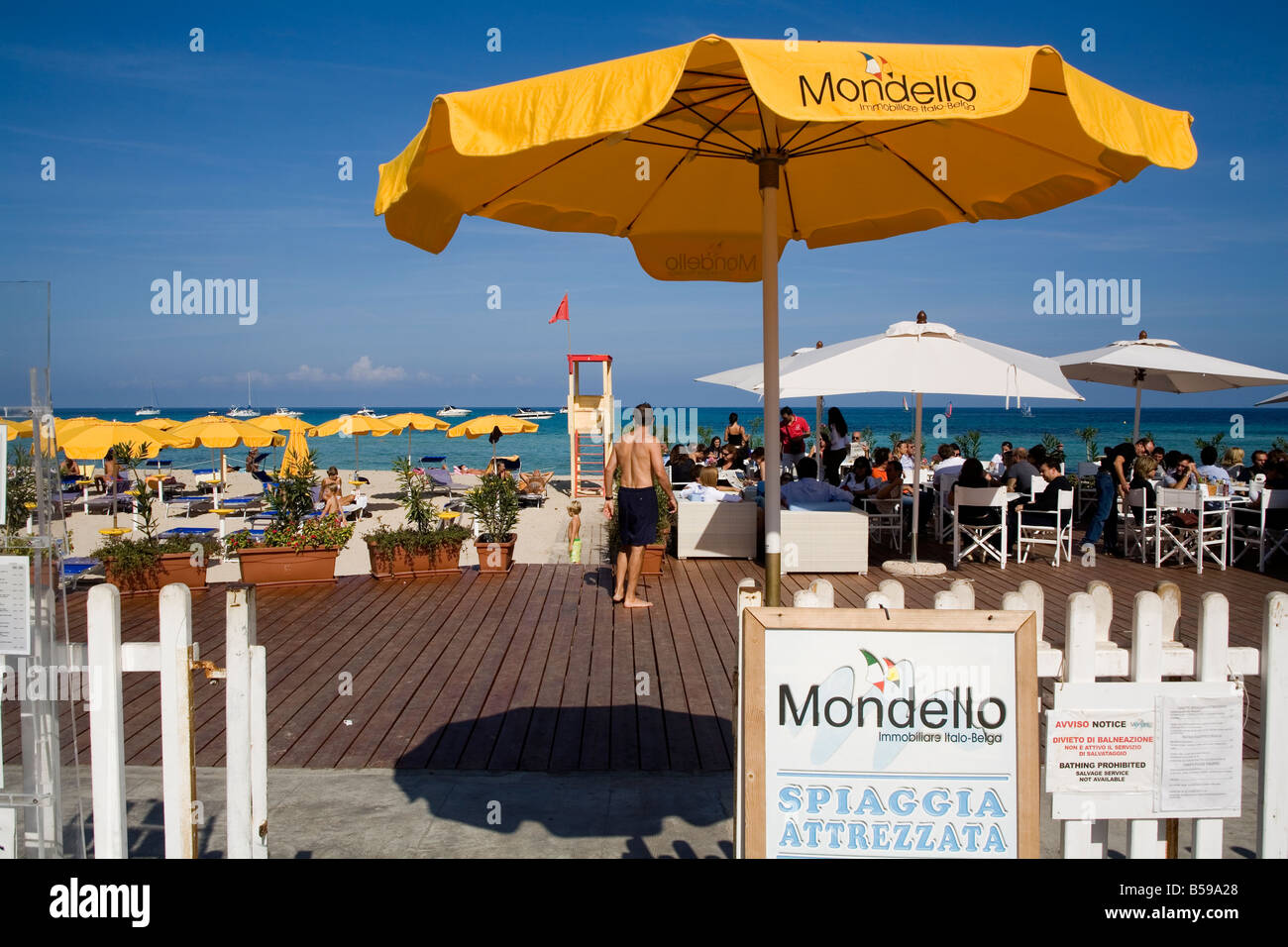 Spiaggia di Mondello Palermo Sicilia Italia Foto Stock