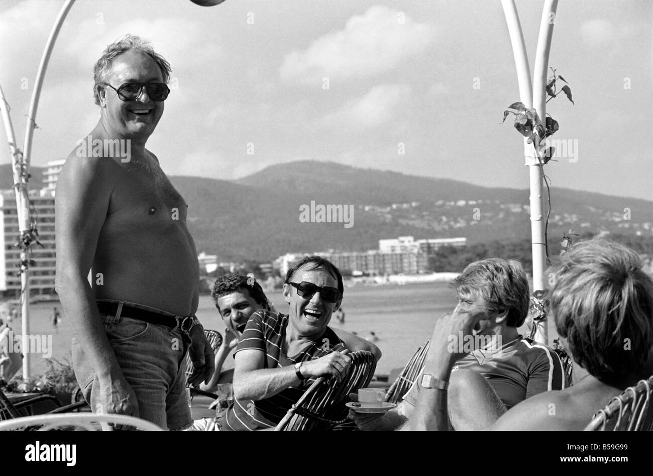 Freddie Laker sulla sua barca a motore di Maiorca. 81-03733-003 Foto Stock