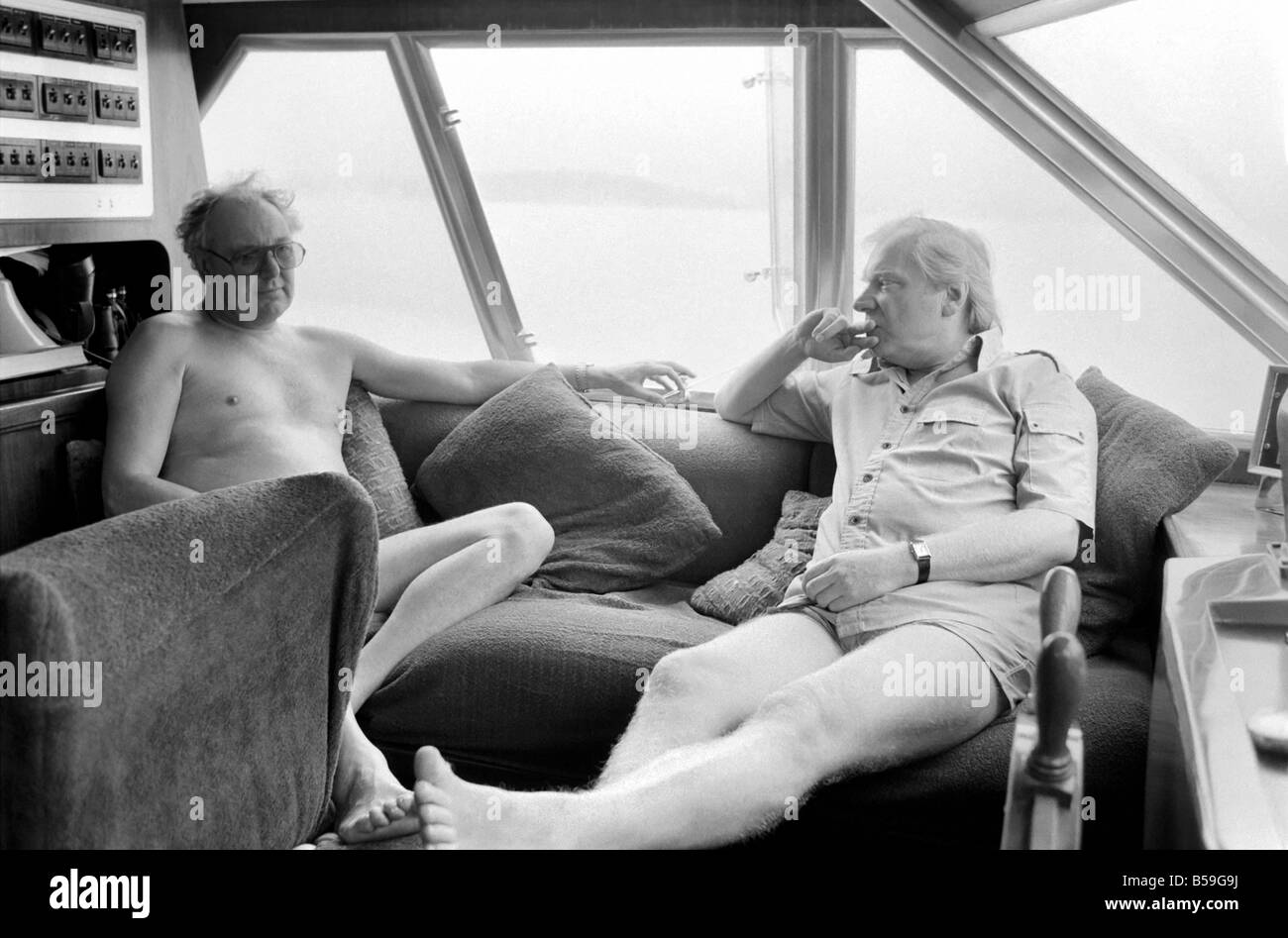 Freddie Laker sulla sua barca a motore di Maiorca. 81-03733-006 Foto Stock