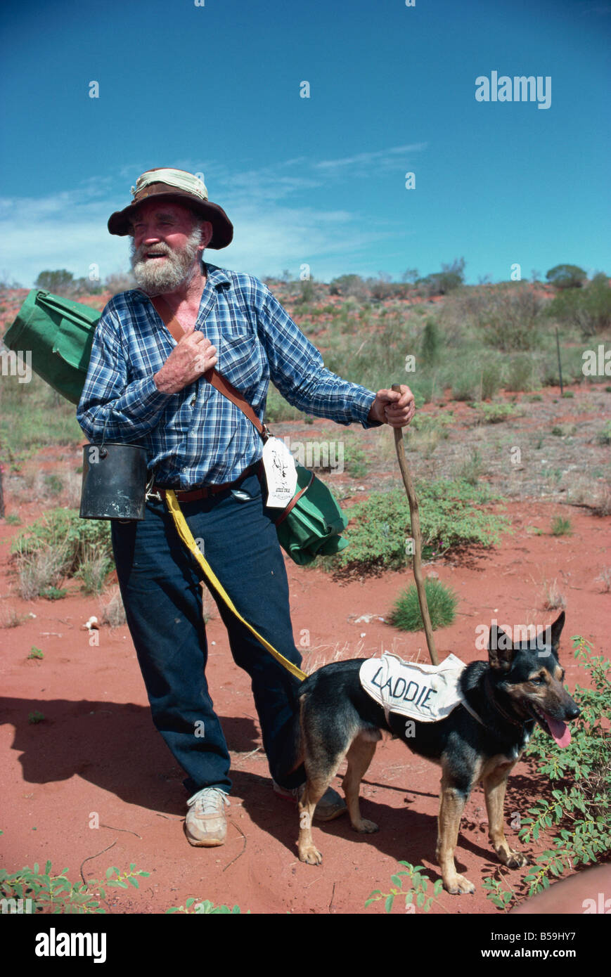 L'ultimo swagman ha richiamato il bollitore e il suo cane ragazzino in Australia C Leimbach Foto Stock