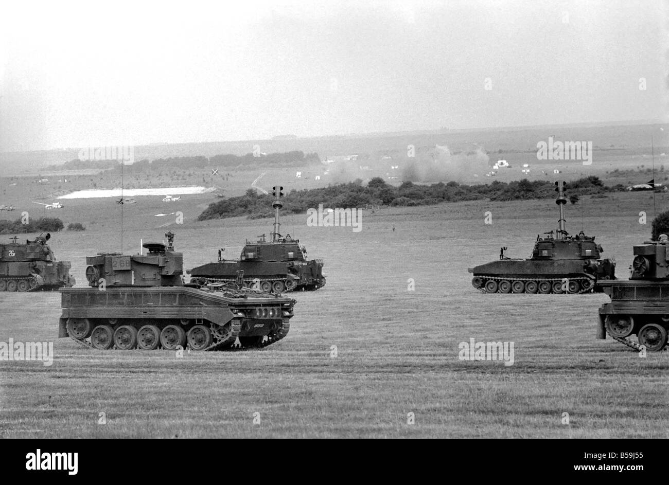 50 anni di anniversario Gunnery: una prova per i serbatoi con un giro che colpisce il bersaglio. Luglio 1970 70-6751-002 Foto Stock