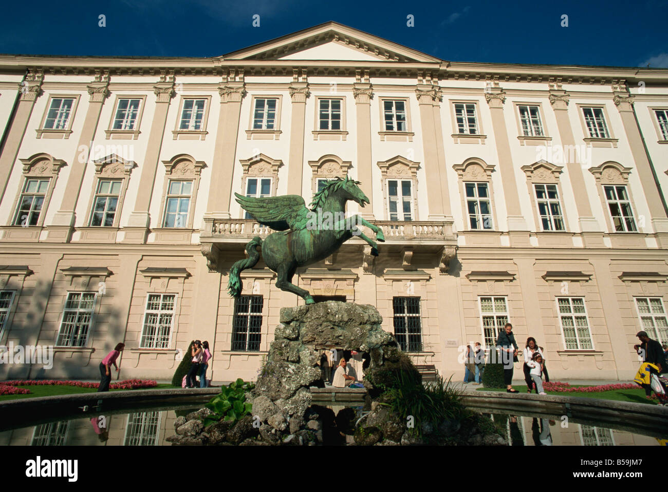 Pegasus fontana risalente al 1661 Giardini Mirabell Salisburgo Austria Europa Foto Stock
