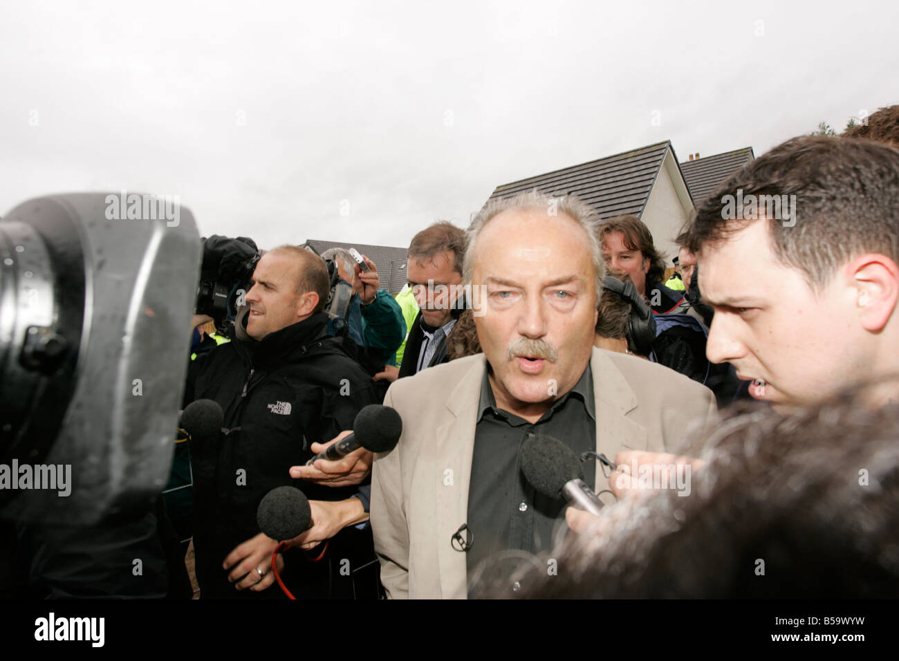 Il 31st G8 Summit 2005 si è tenuto presso il Gleneagles Hotel 6-8 luglio 2005.- Foto di George Galloway a Auchterarder Scozia una testimonianza delle proteste Foto Stock